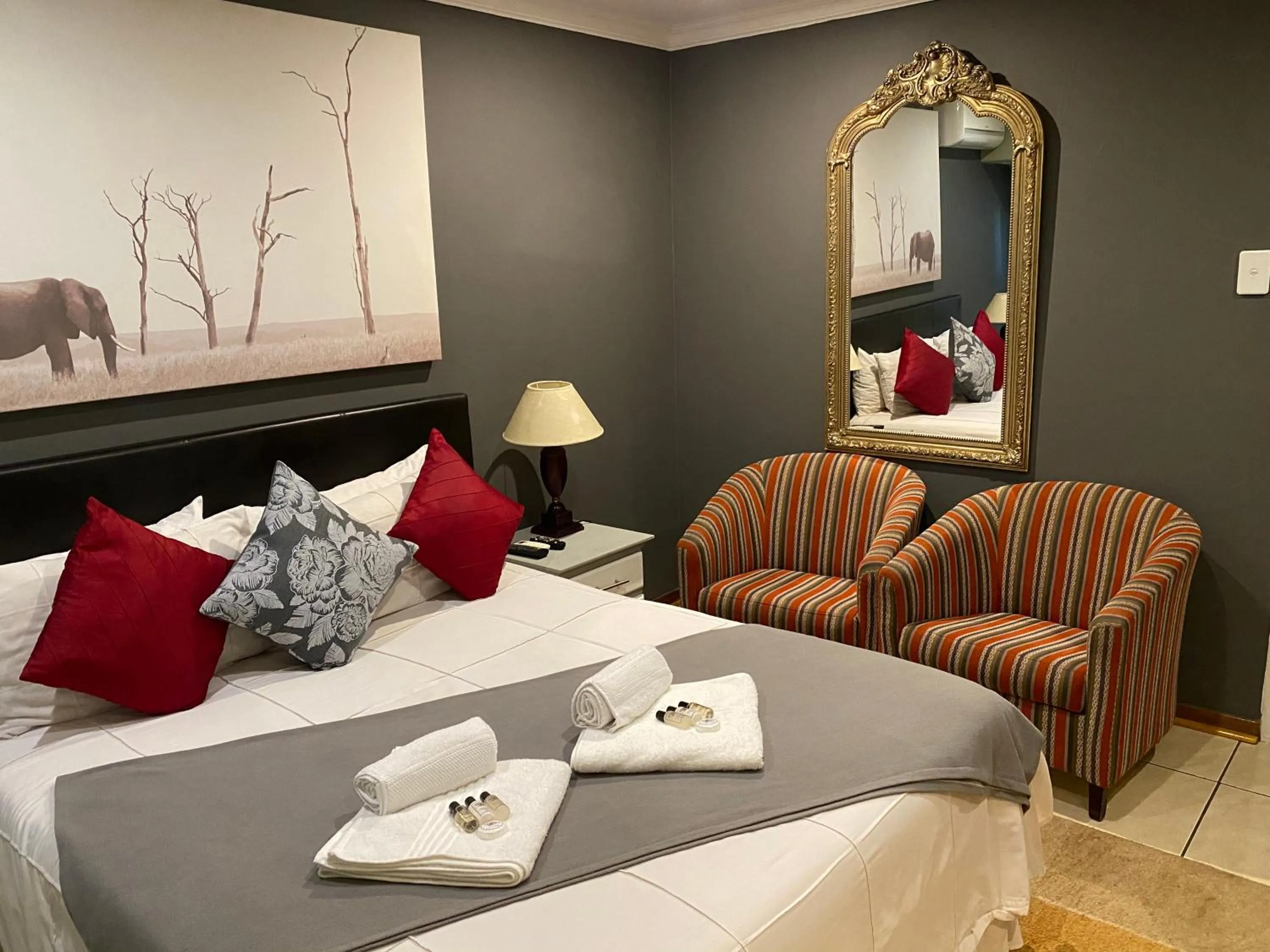 Bedroom, Bed in Marion Lodge