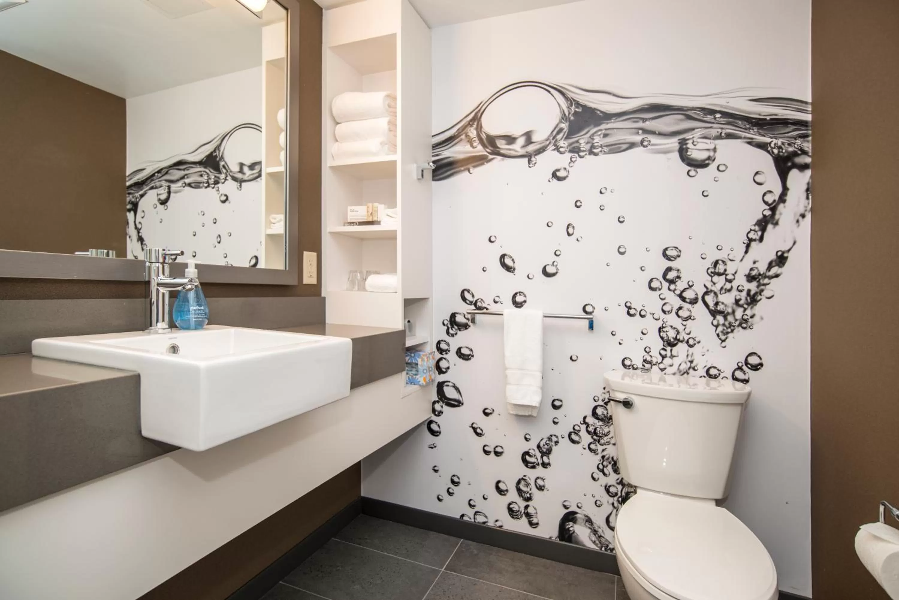 Toilet in Blue Horizon Hotel