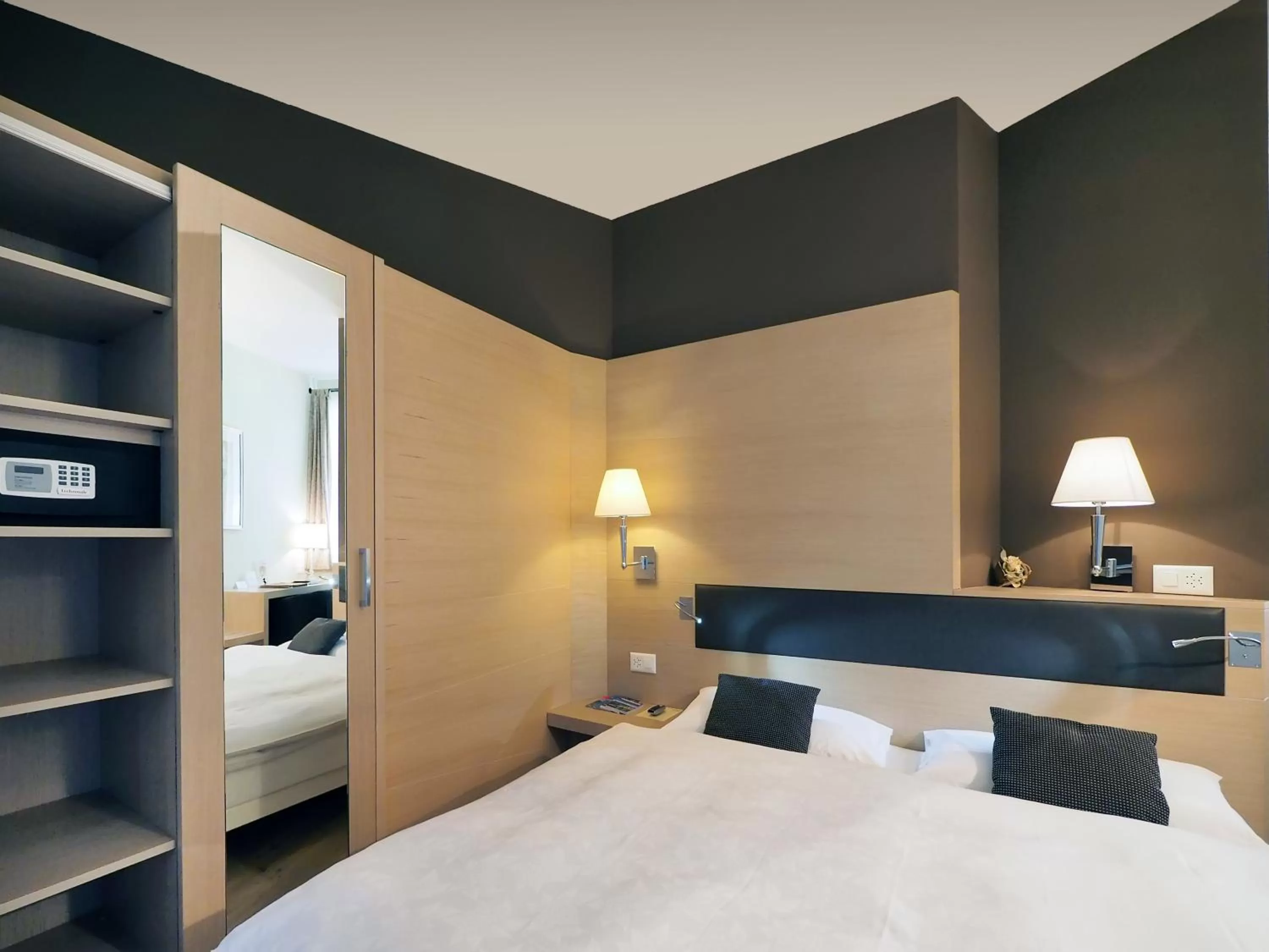 Photo of the whole room, Bed in Charme Hotel Ristorante Tre Terre