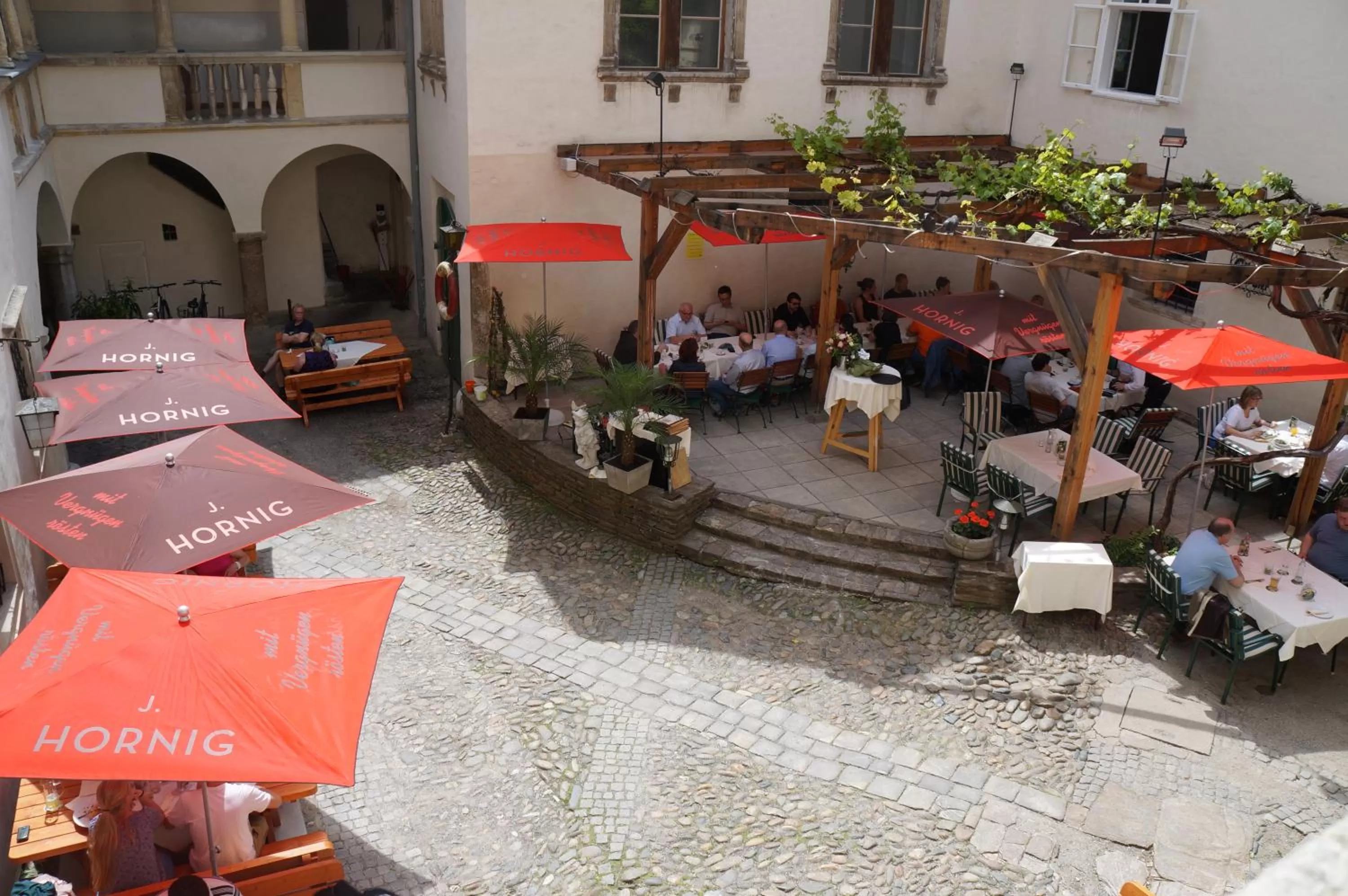 Restaurant/places to eat in Minihotel Graz