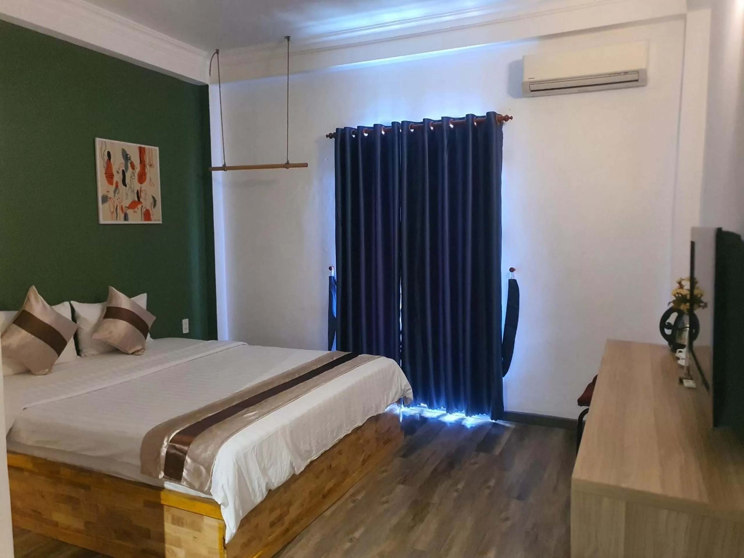 Bedroom, Bed in The 1- Tony saigon Hotel