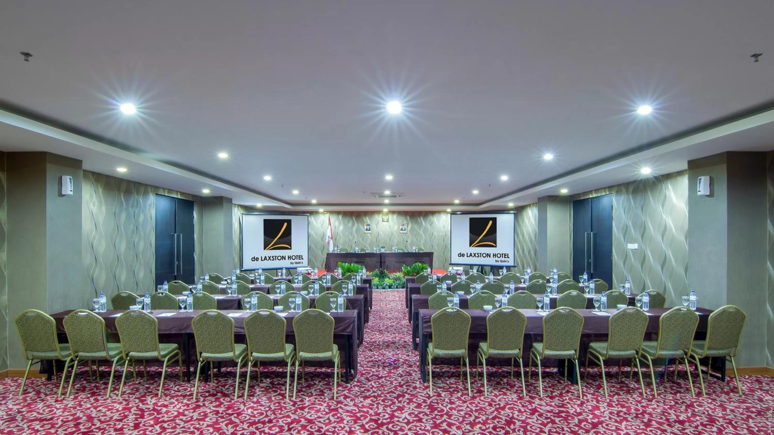 Banquet/Function facilities in De Laxston Hotel Yogyakarta, Azana Hotels Collection