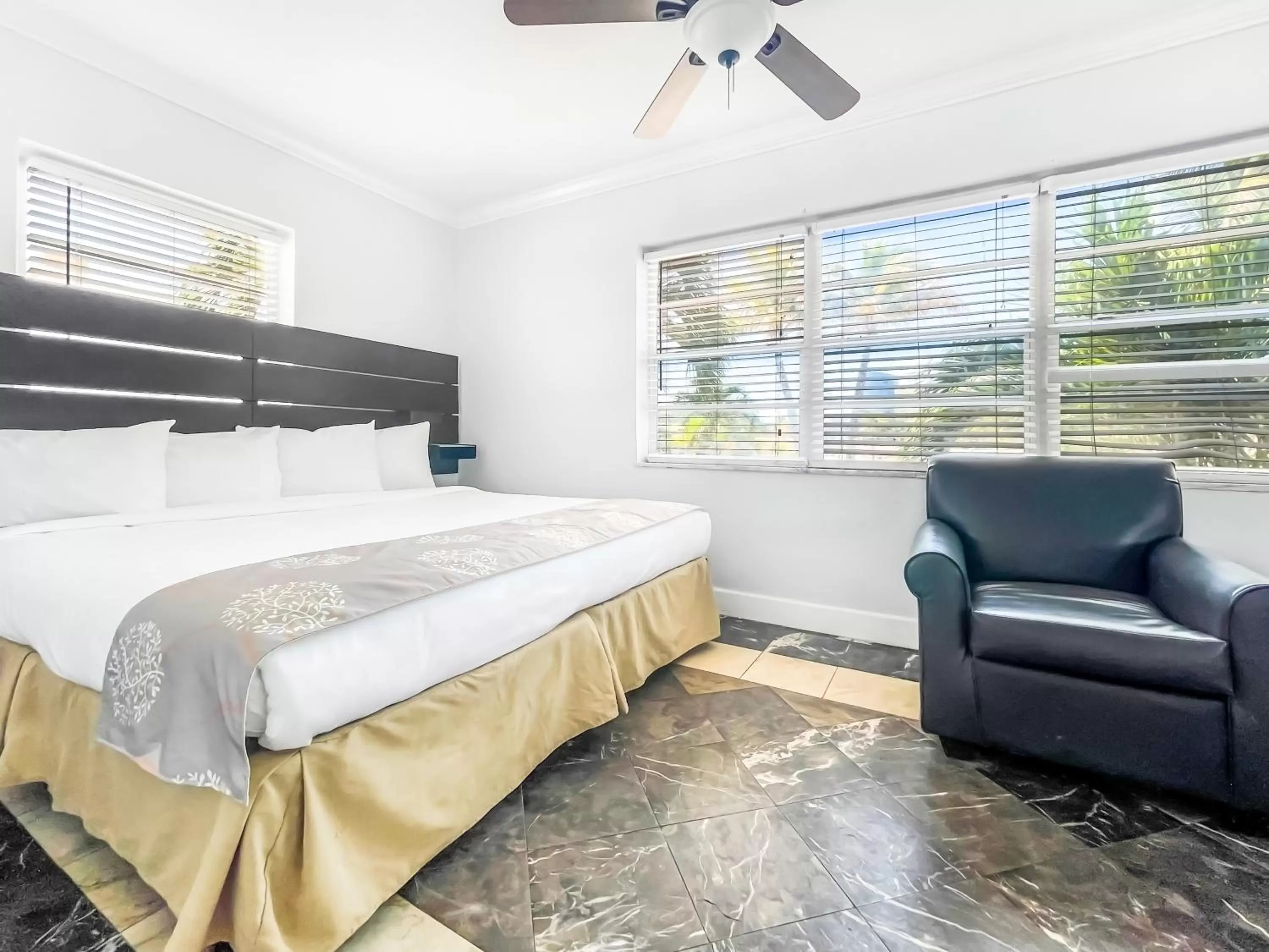 Bed in Hollywood Beach Hotels