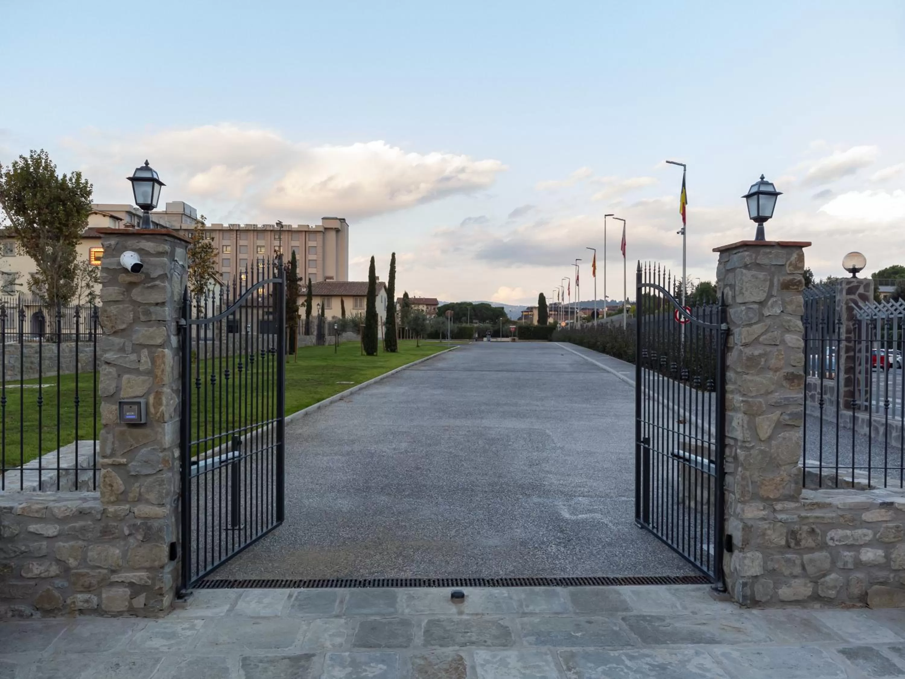 Facade/entrance in NilHotel Florence
