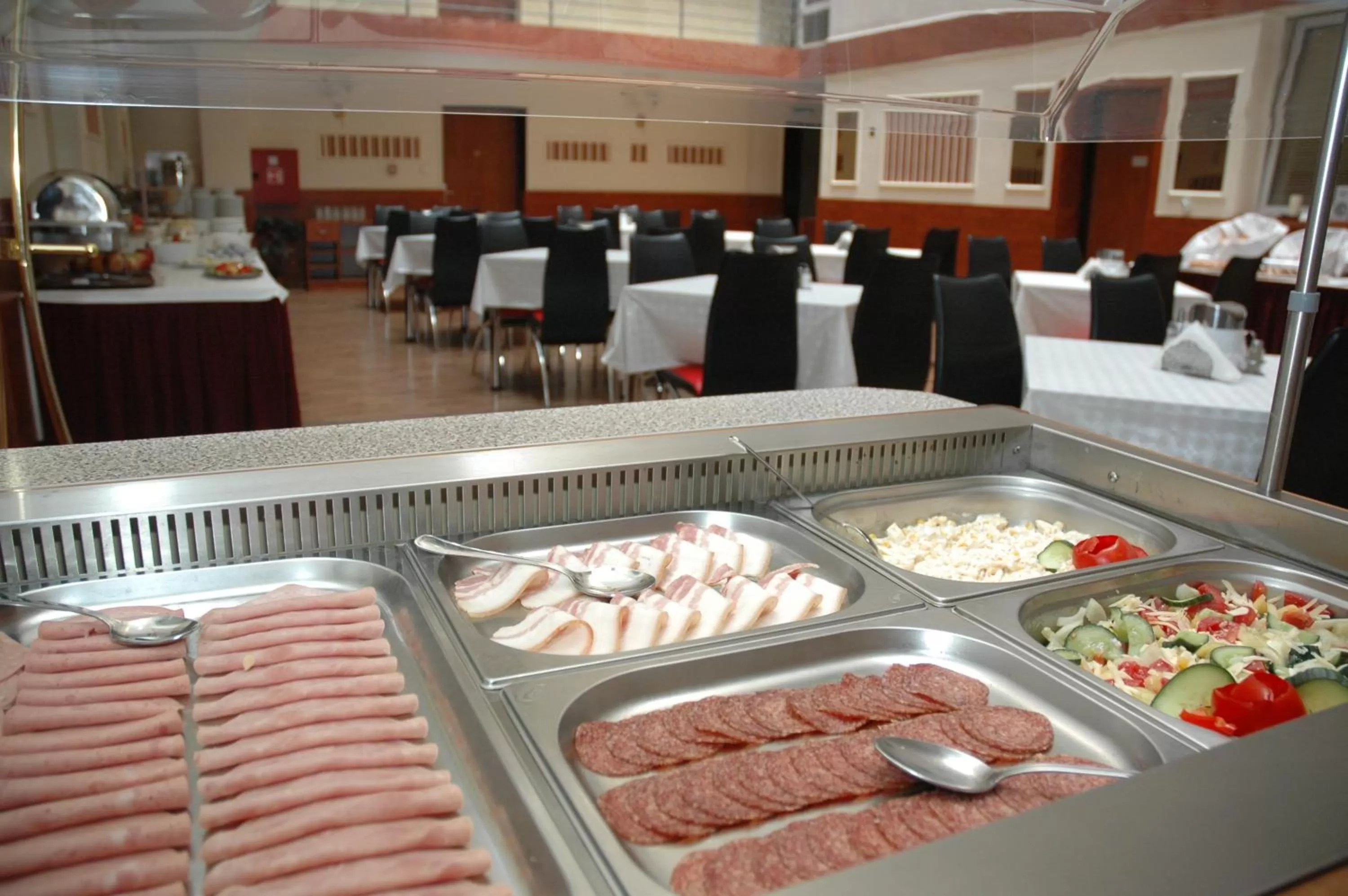 Food and drinks in Atlantic Hotel