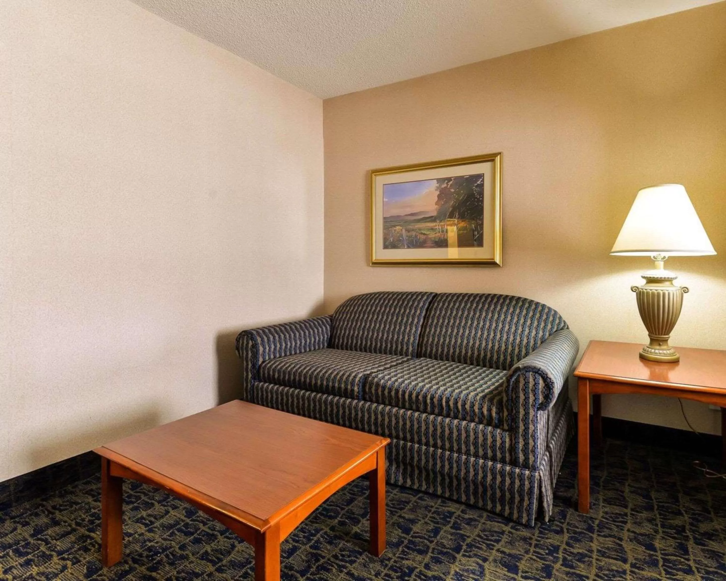 Photo of the whole room in Quality Inn Spring Mills - Martinsburg North