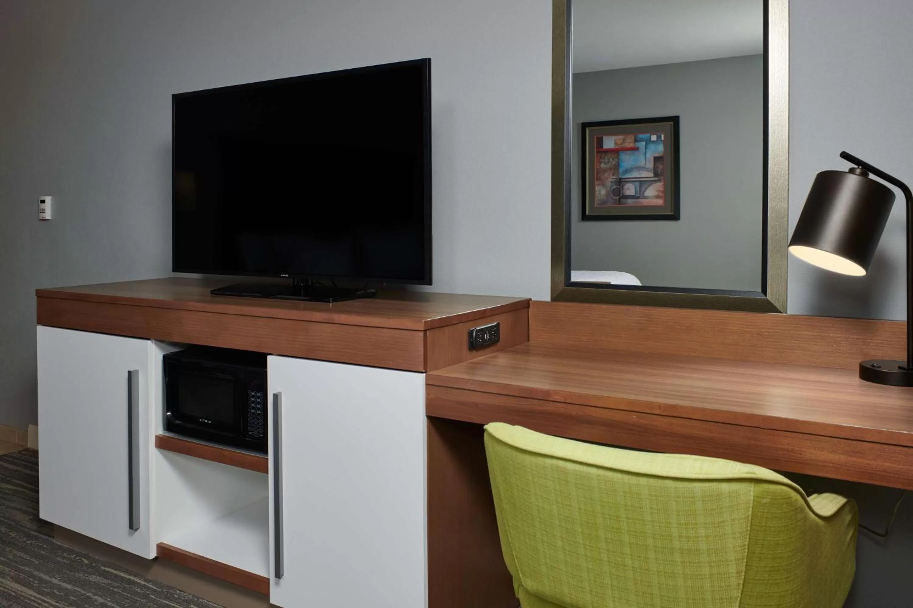 Bedroom in Hampton Inn & Suites Denver/Highlands Ranch