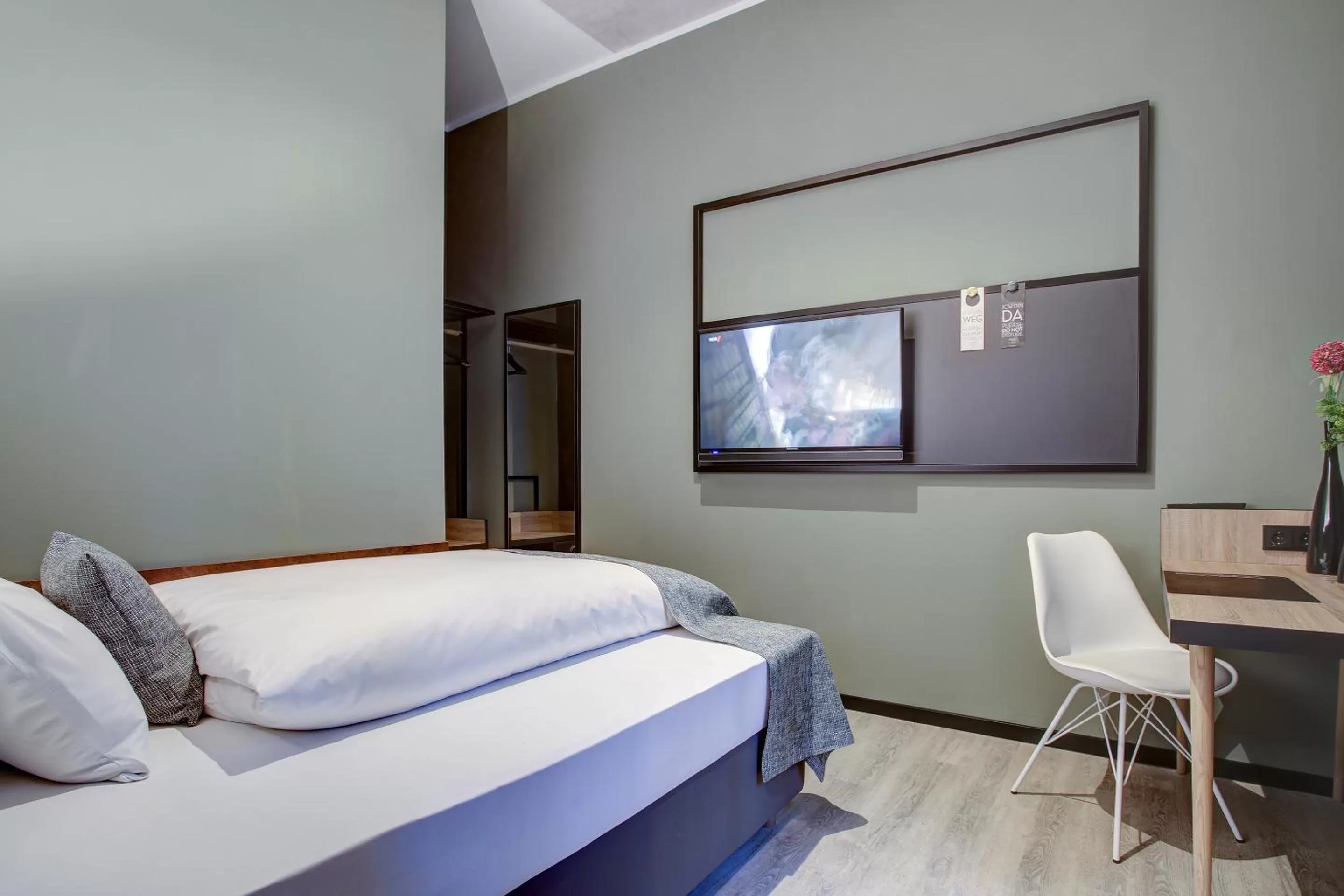 Photo of the whole room, Bed in Boutique Essen City