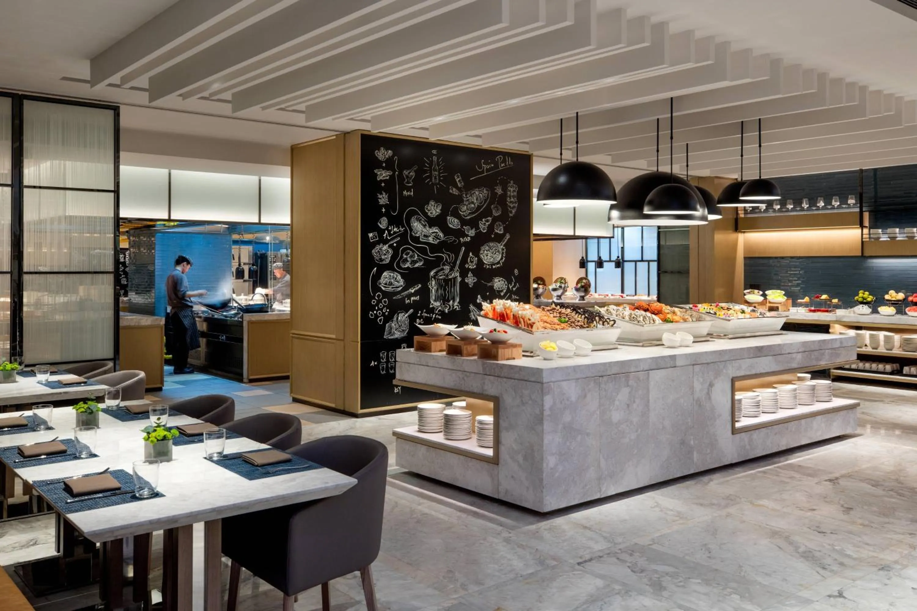 Restaurant/places to eat in Courtyard by Marriott Shunde Longjiang, Near Furniture Fair