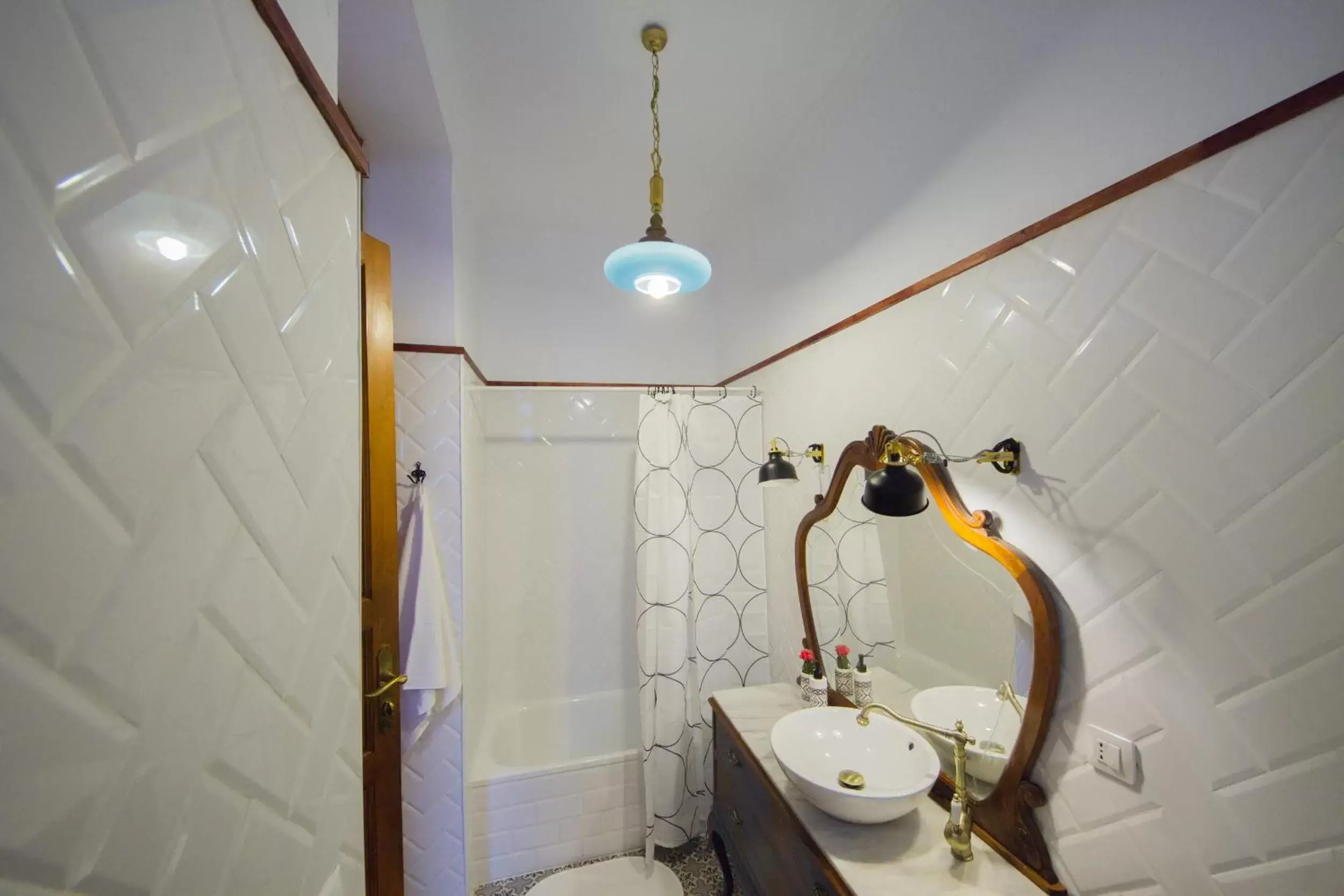 Single Room with Private External Bathroom - single occupancy in Aminta Home Single Room with Private External Bathroom - single occupancy in Aminta Home