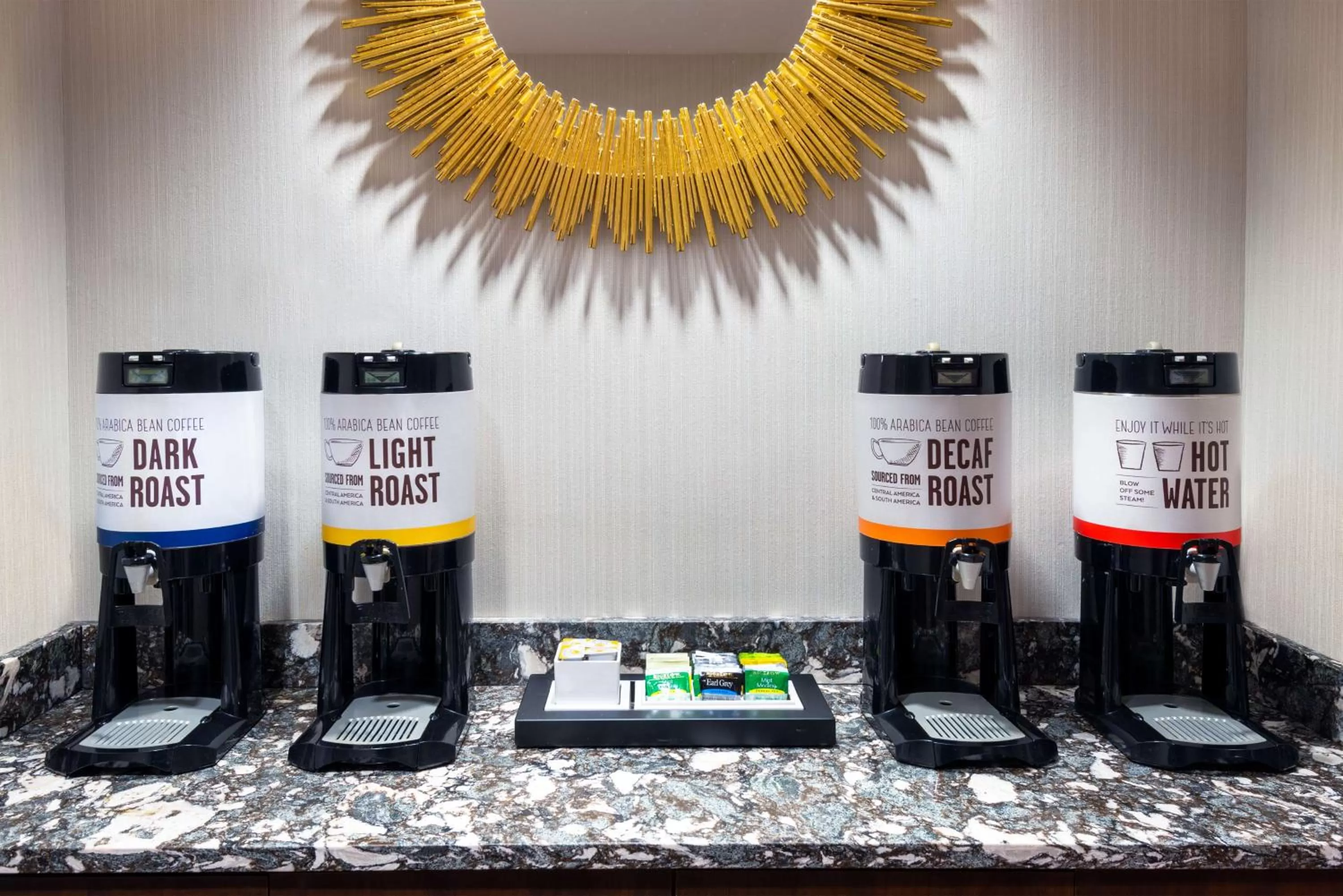 Dining area in Hampton Inn and Suites Sarasota/Lakewood Ranch