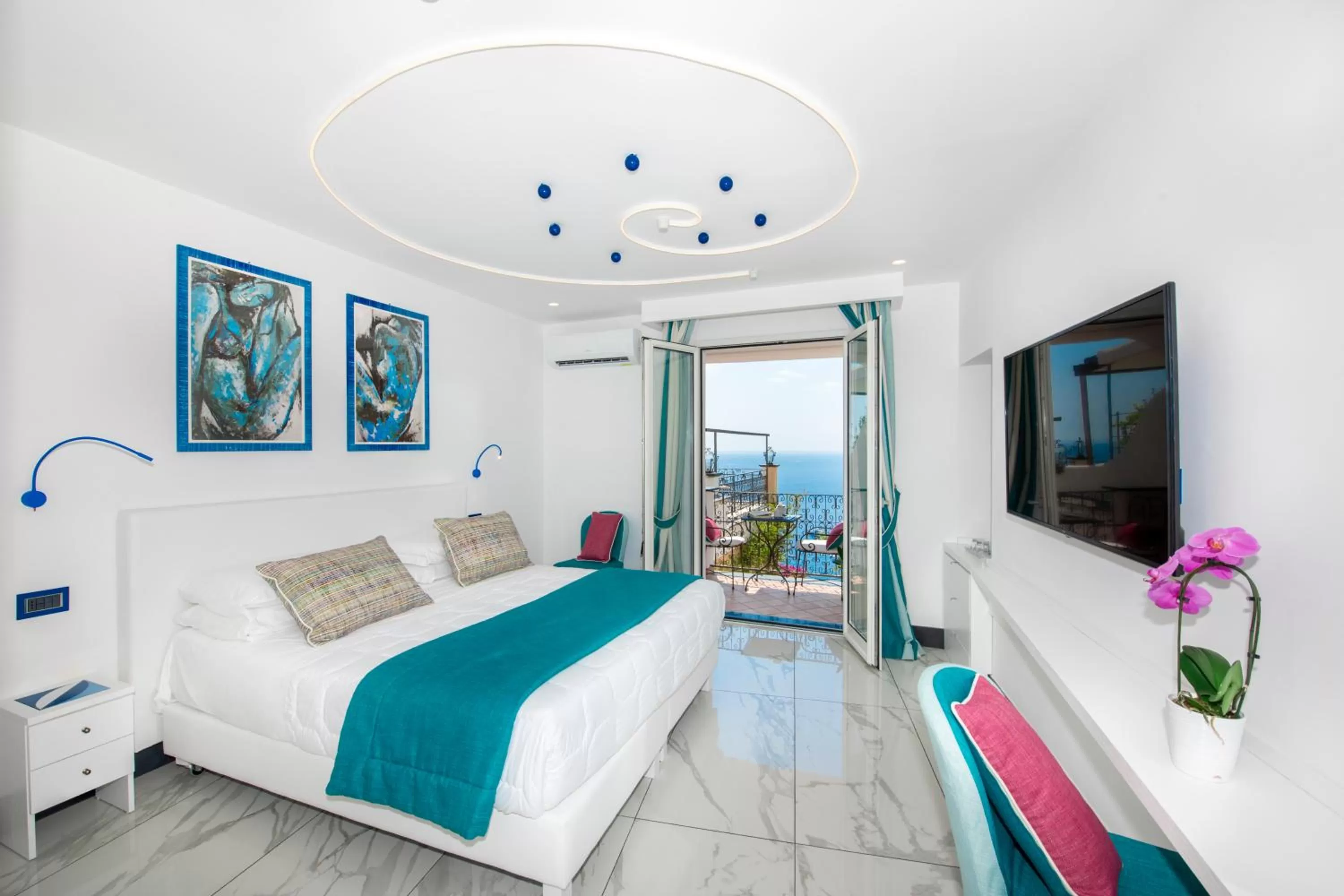 Photo of the whole room, Bed in Positano Art Hotel Pasitea