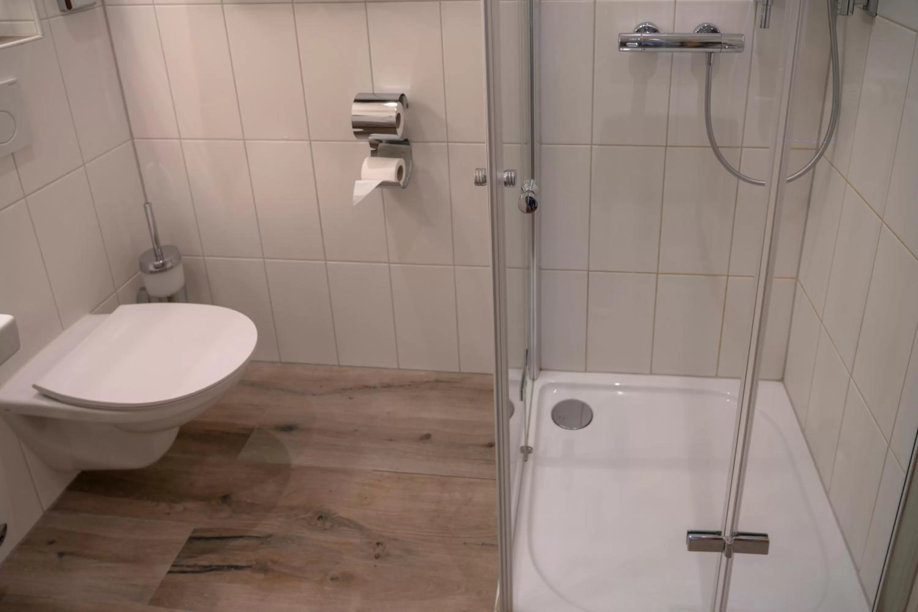 Bathroom in Landgasthof Mörsbergei