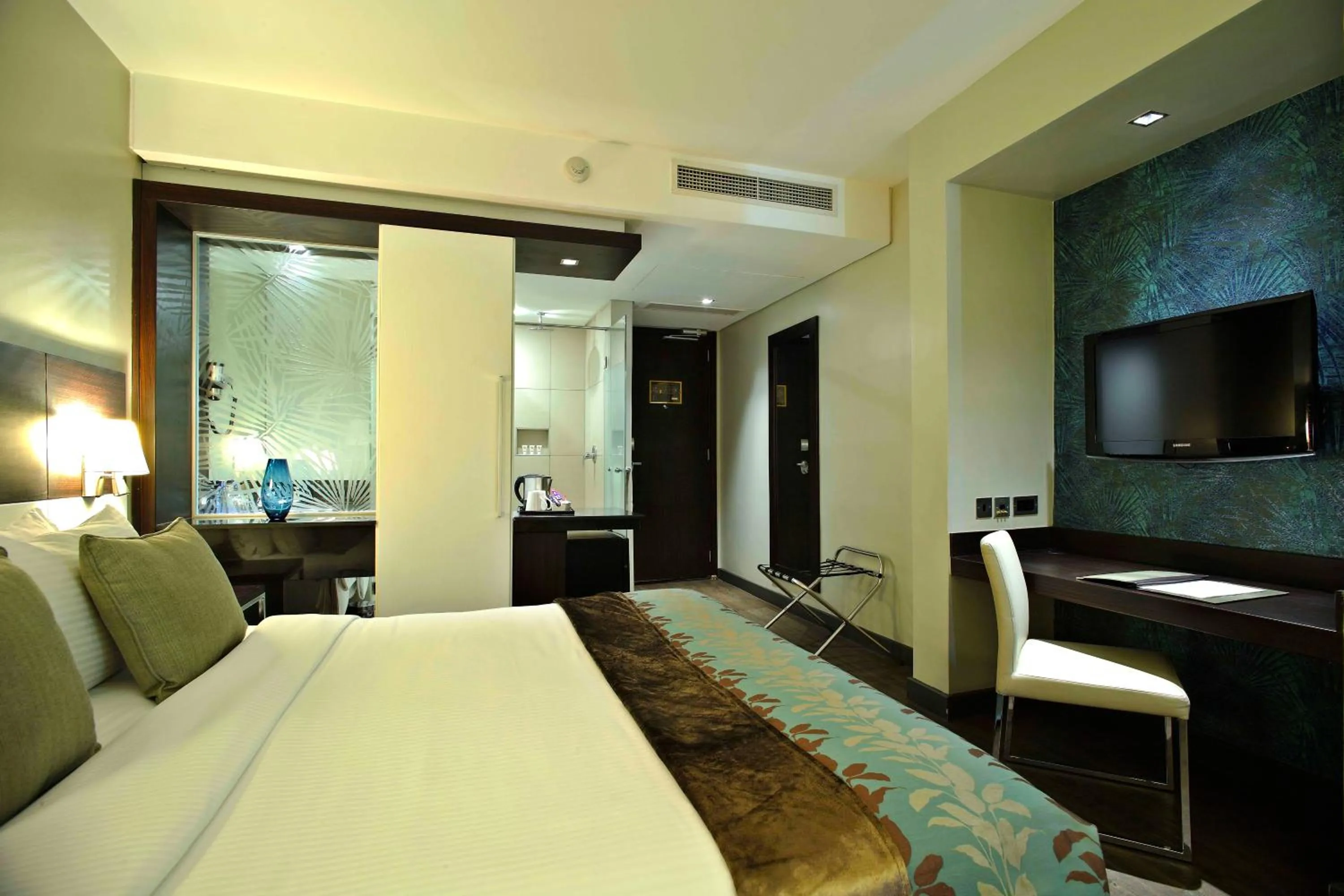 Photo of the whole room, Bed in Eka Hotel Nairobi