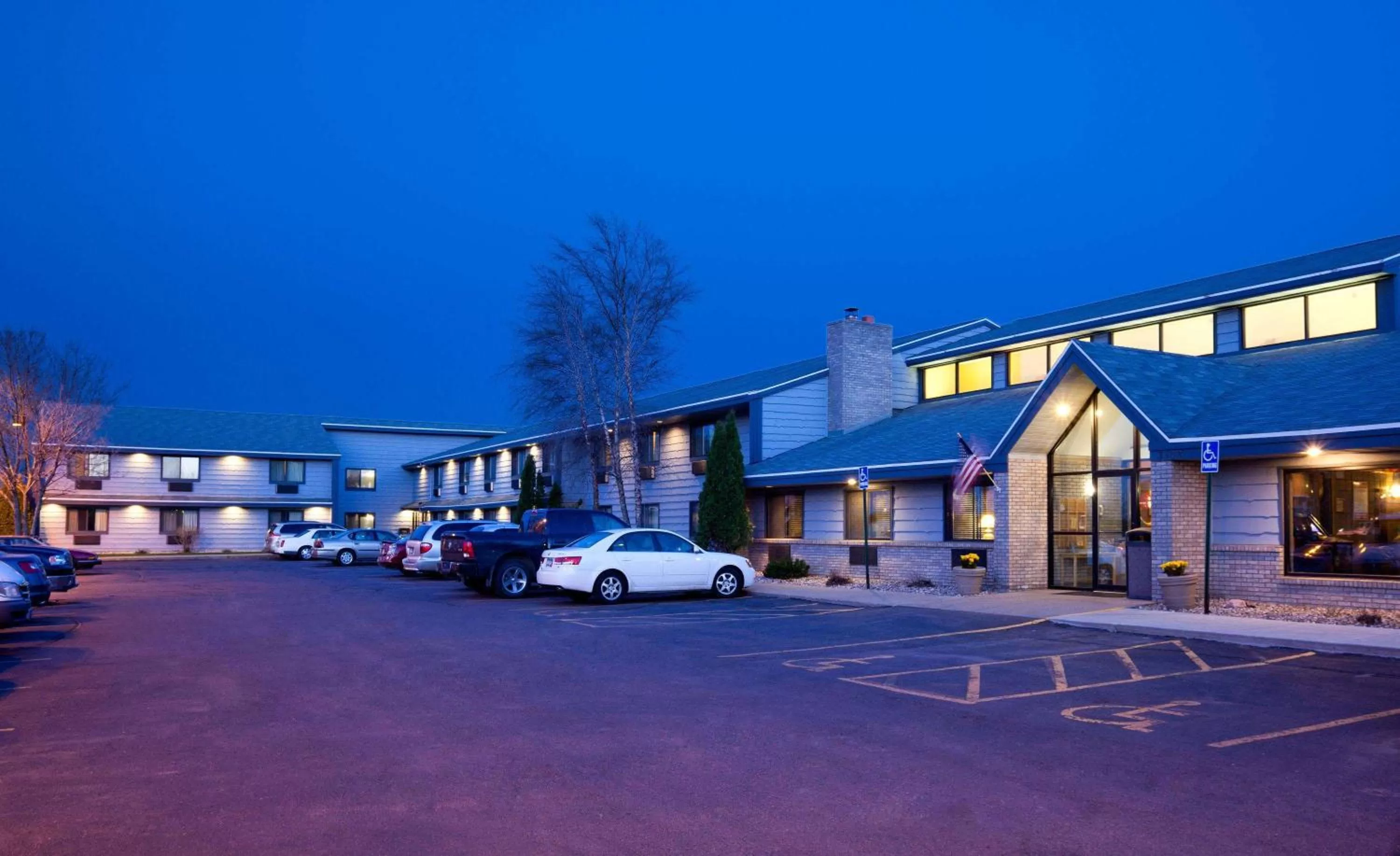 Property building in AmericInn by Wyndham Sioux Falls