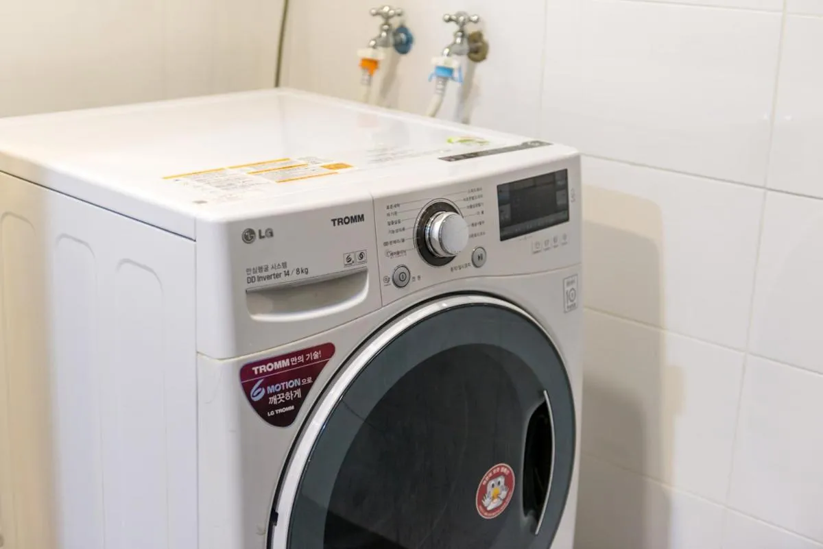 washing machine in Dongseongro ZERO guesthouse