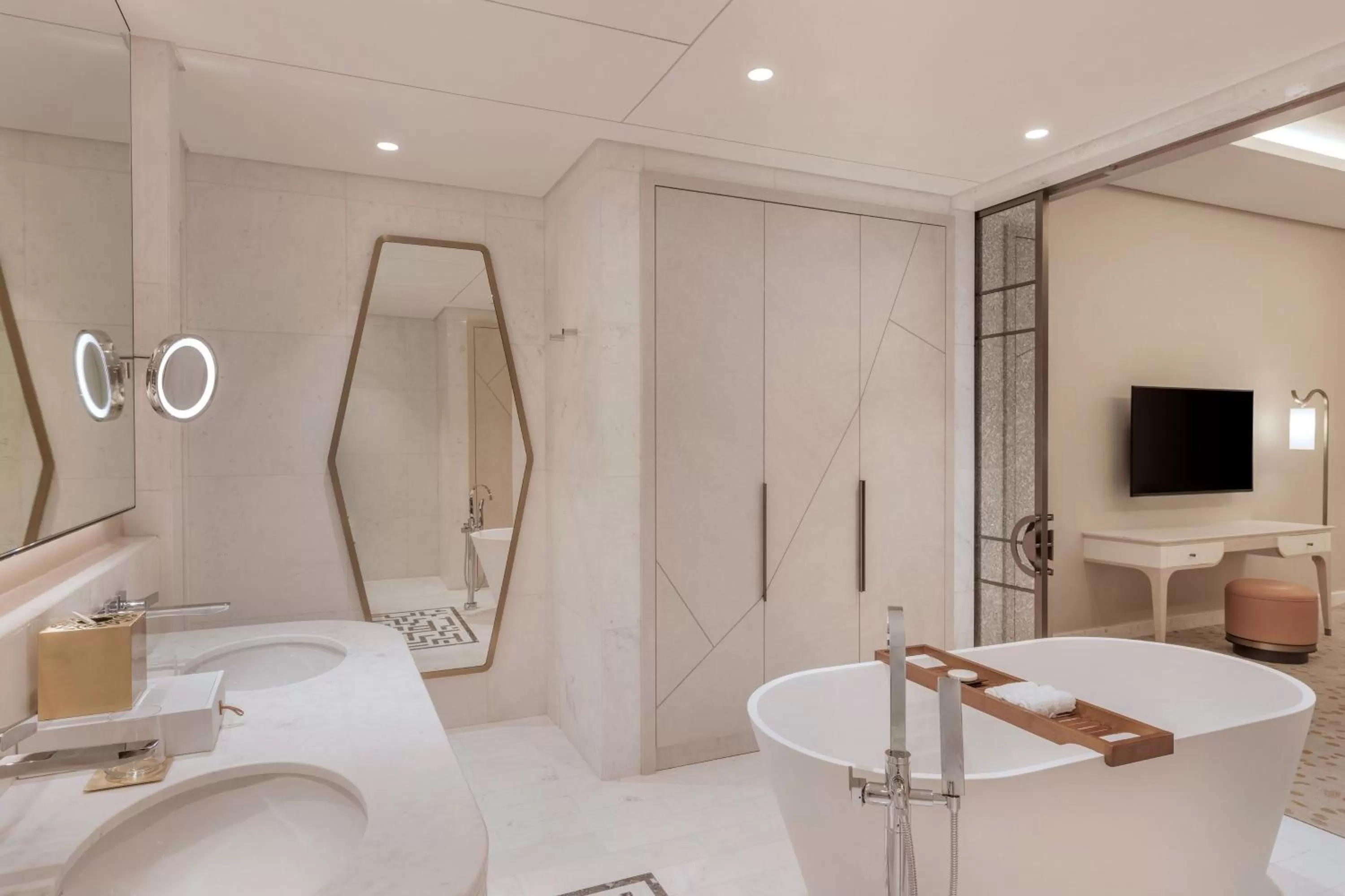 Bathroom in The St. Regis Dubai, The Palm