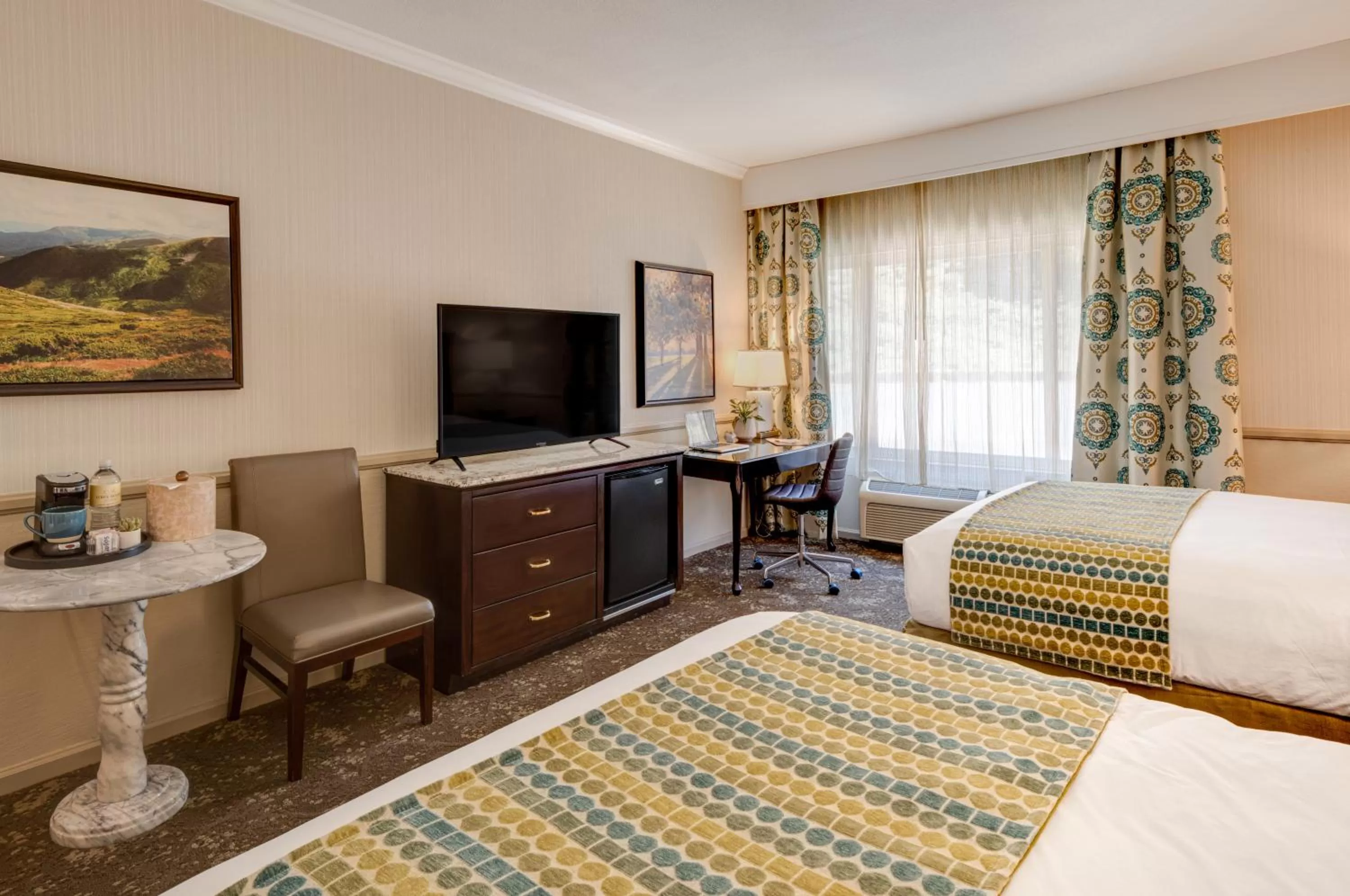 TV and multimedia, Bed in Ayres Hotel Corona - Riverside