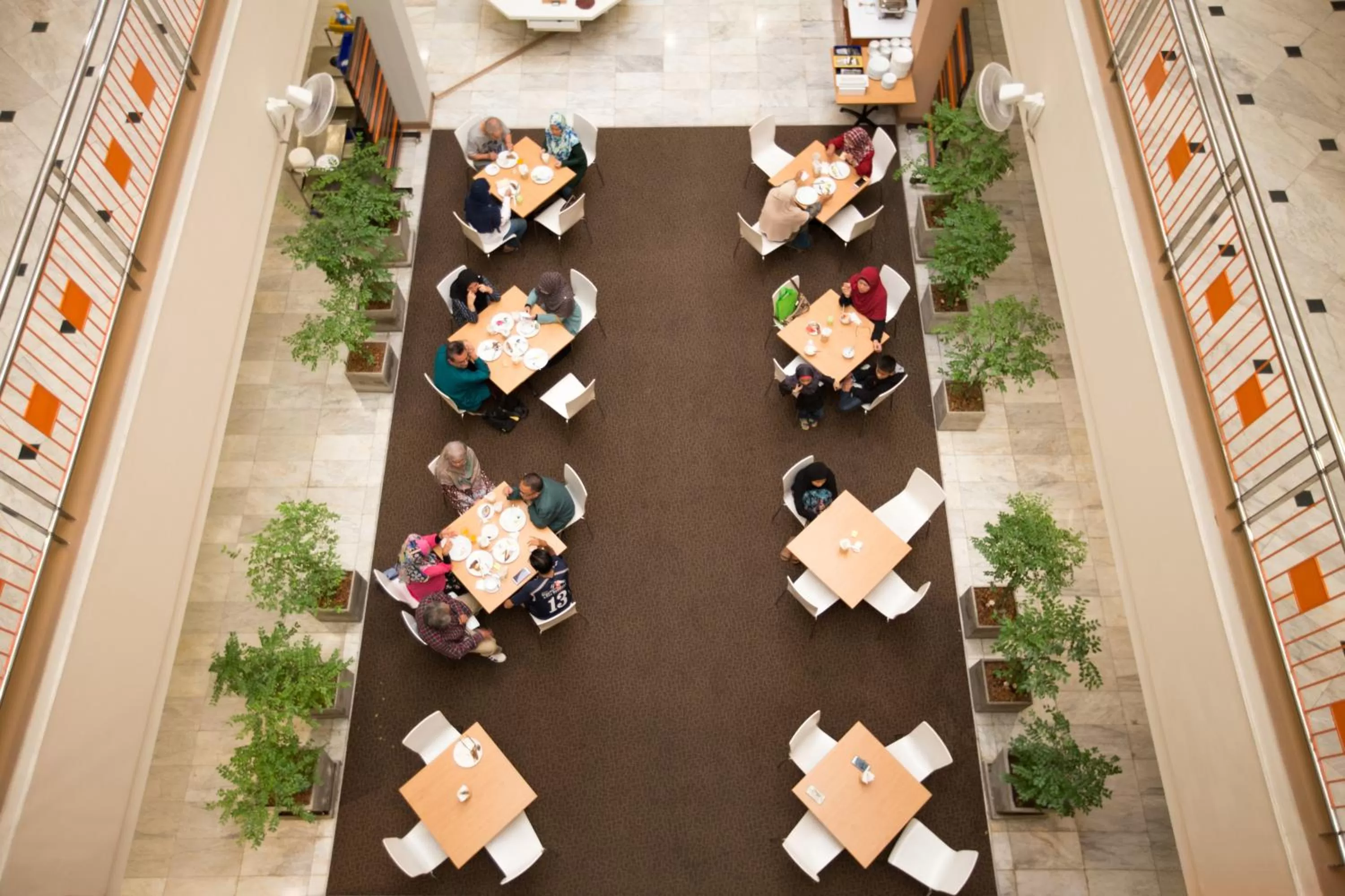 Area and facilities in Imm Hotel Thaphae Chiang Mai