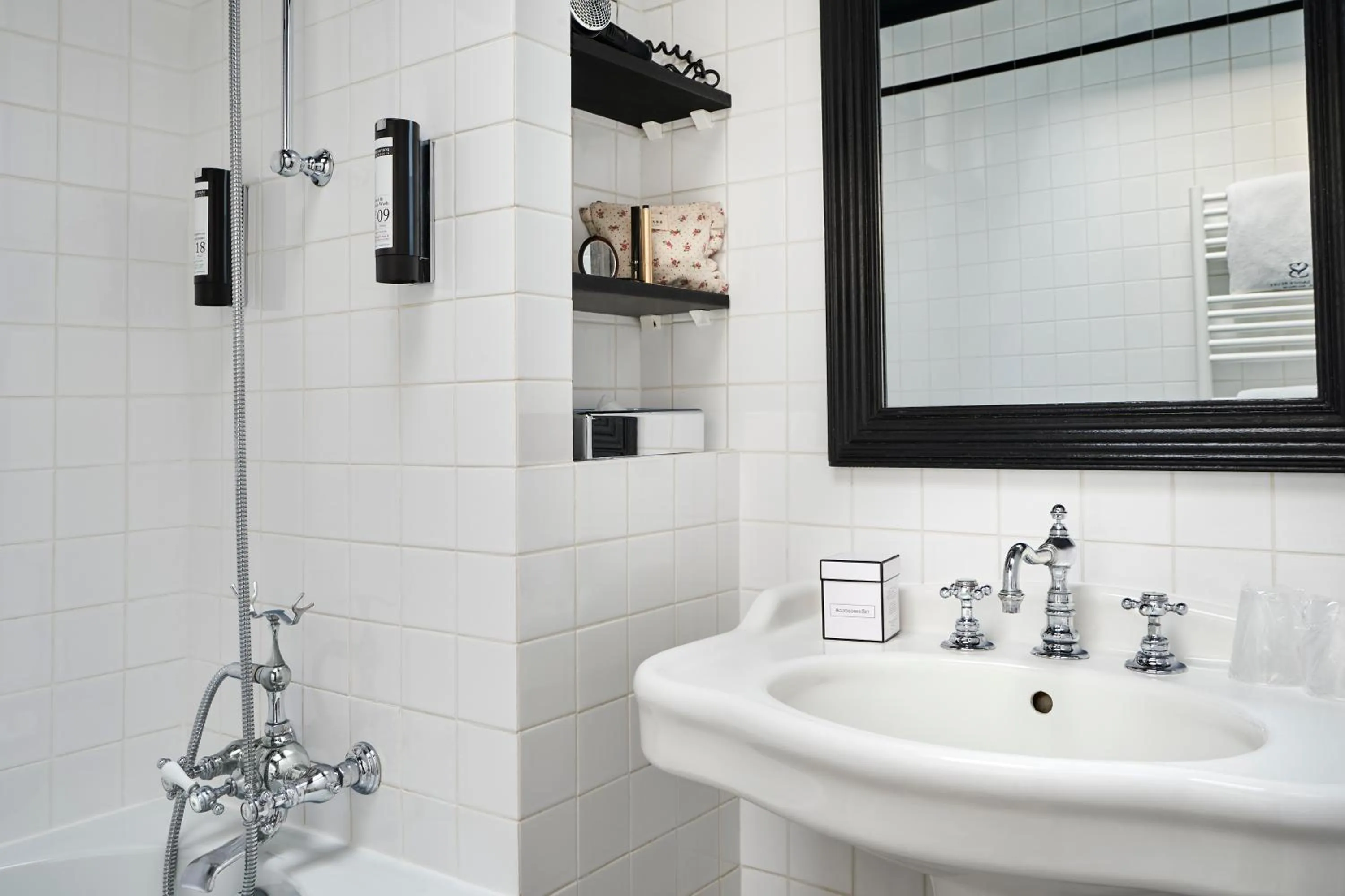 Superior Room in Hôtel Sainte-Beuve