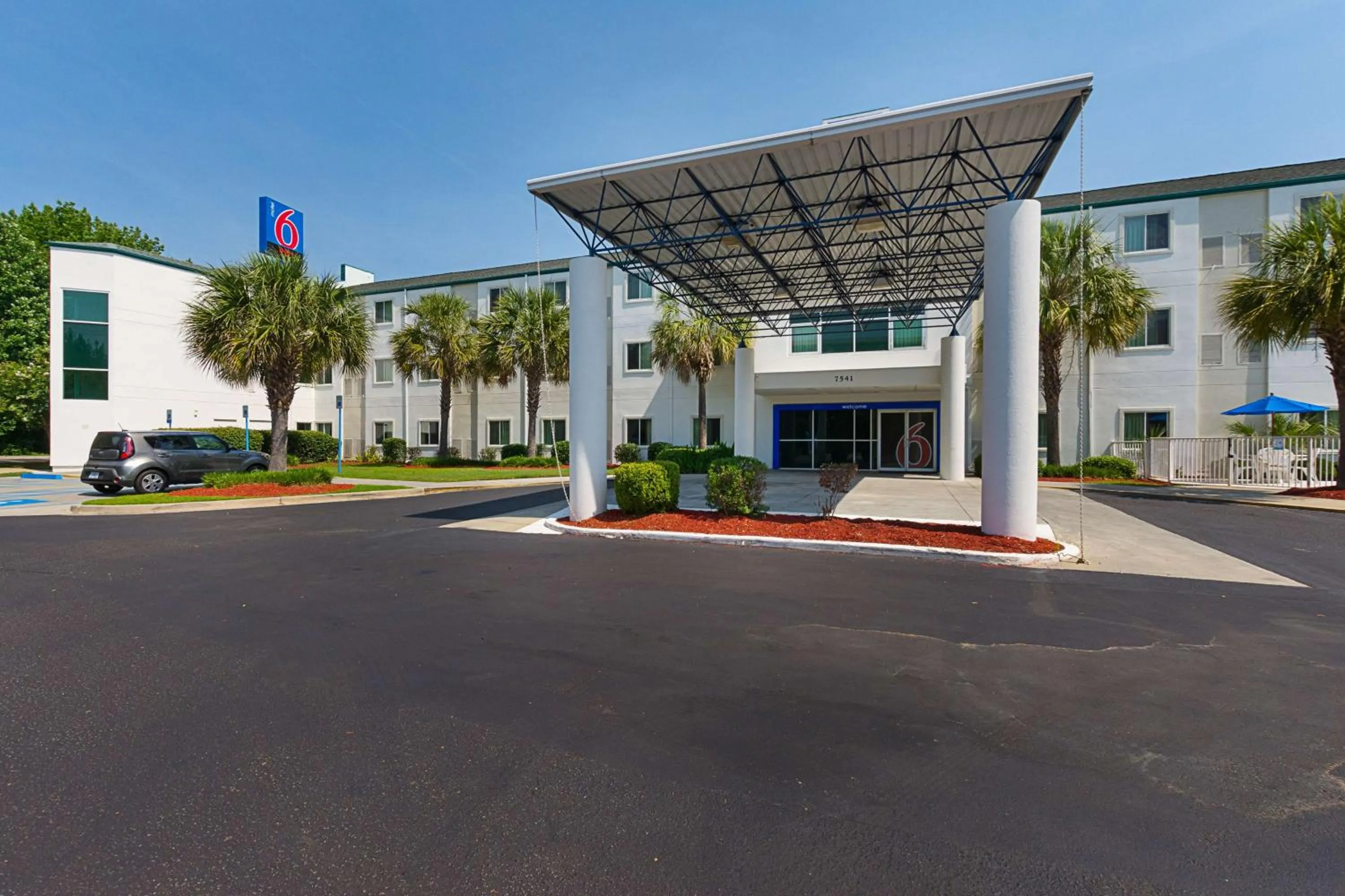Property building in Motel 6-Columbia, SC - Fort Jackson Area