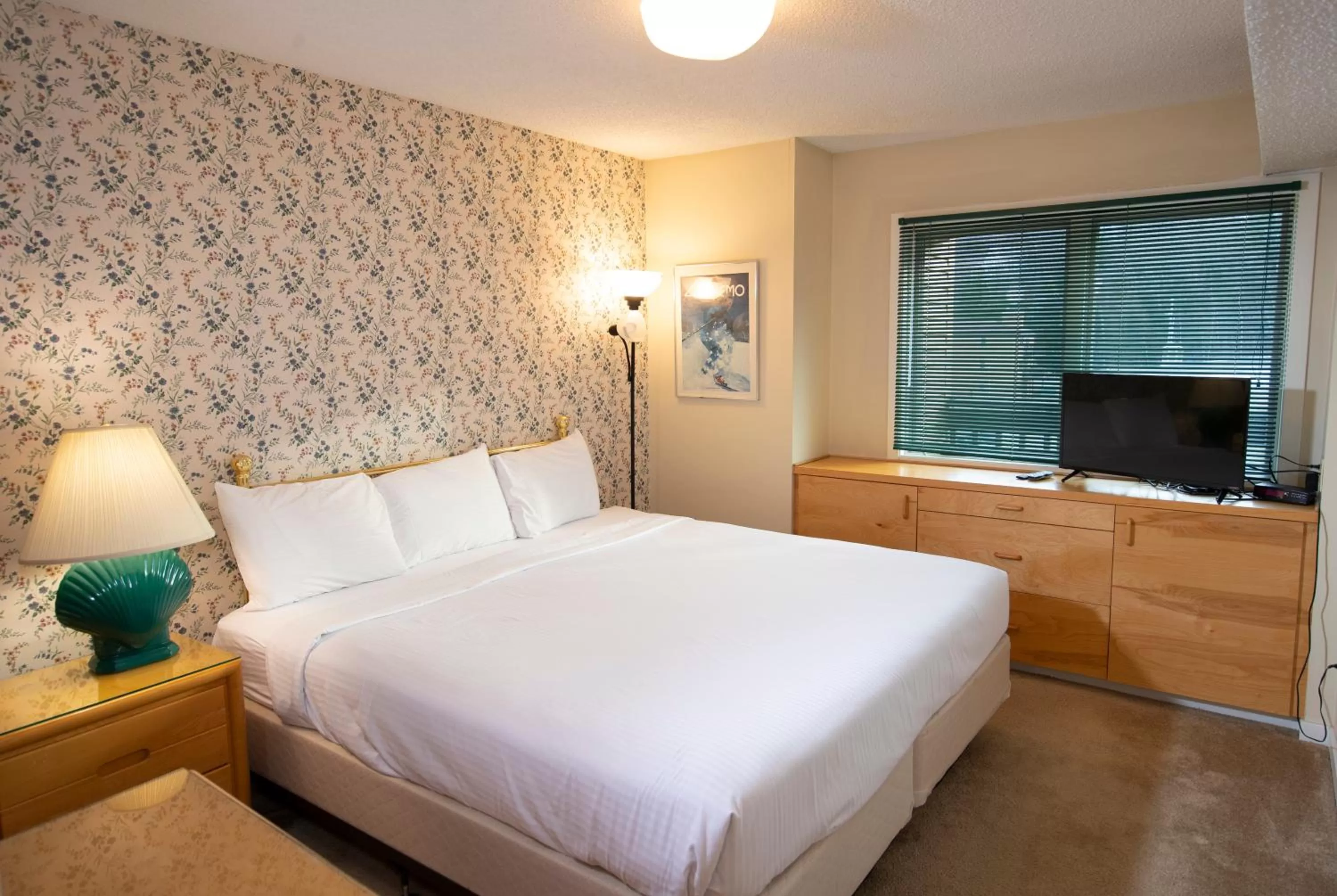 Bed in Mountain Lodge at Okemo