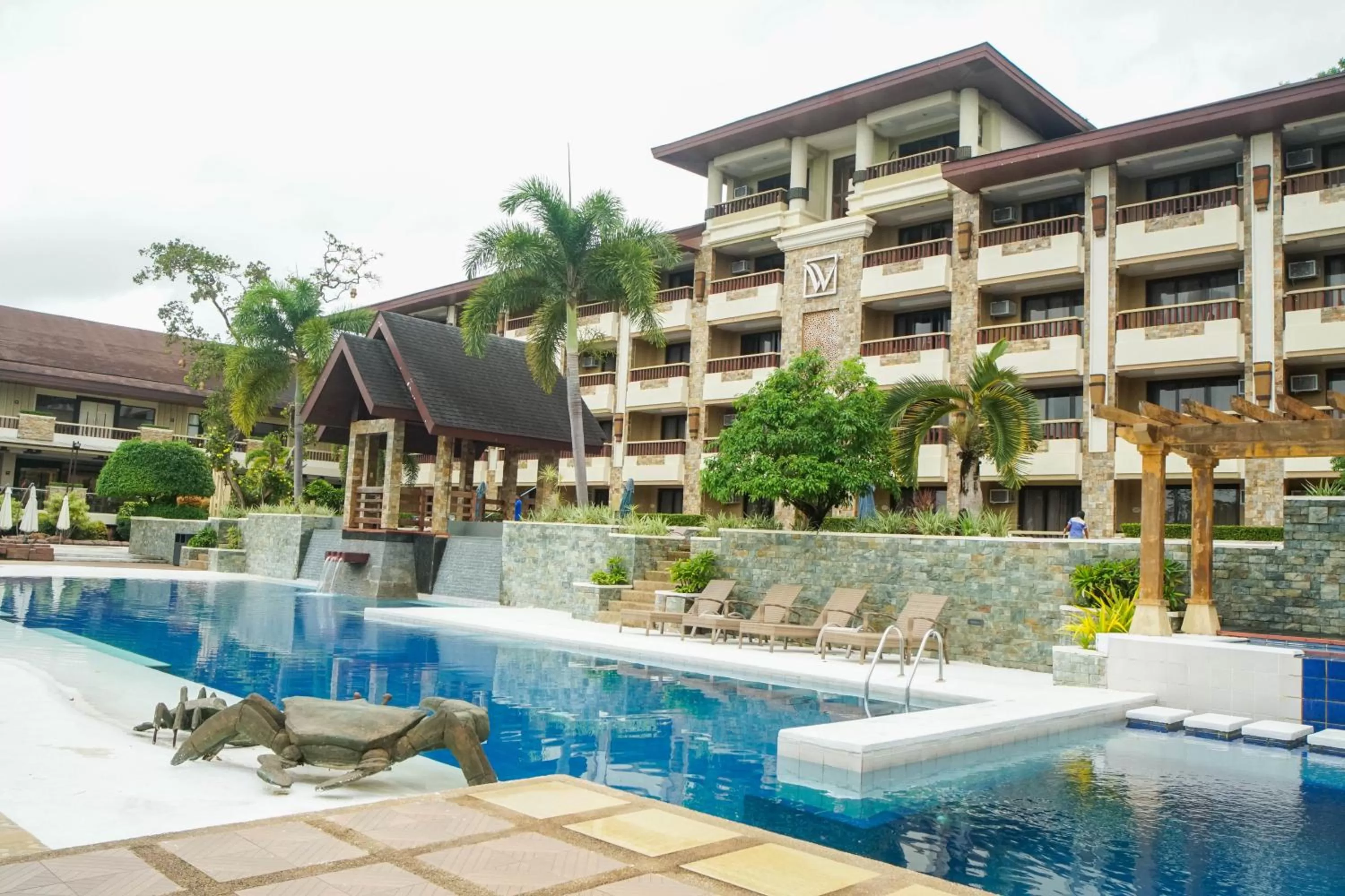 Swimming pool in Coron Westown Resort