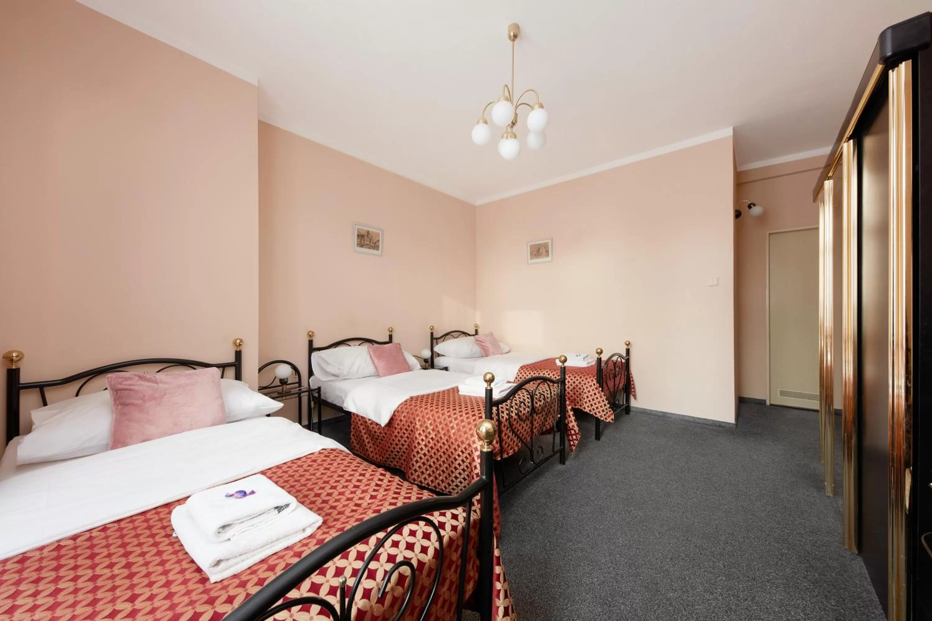 Bedroom, Bed in Hotel Roosevelt