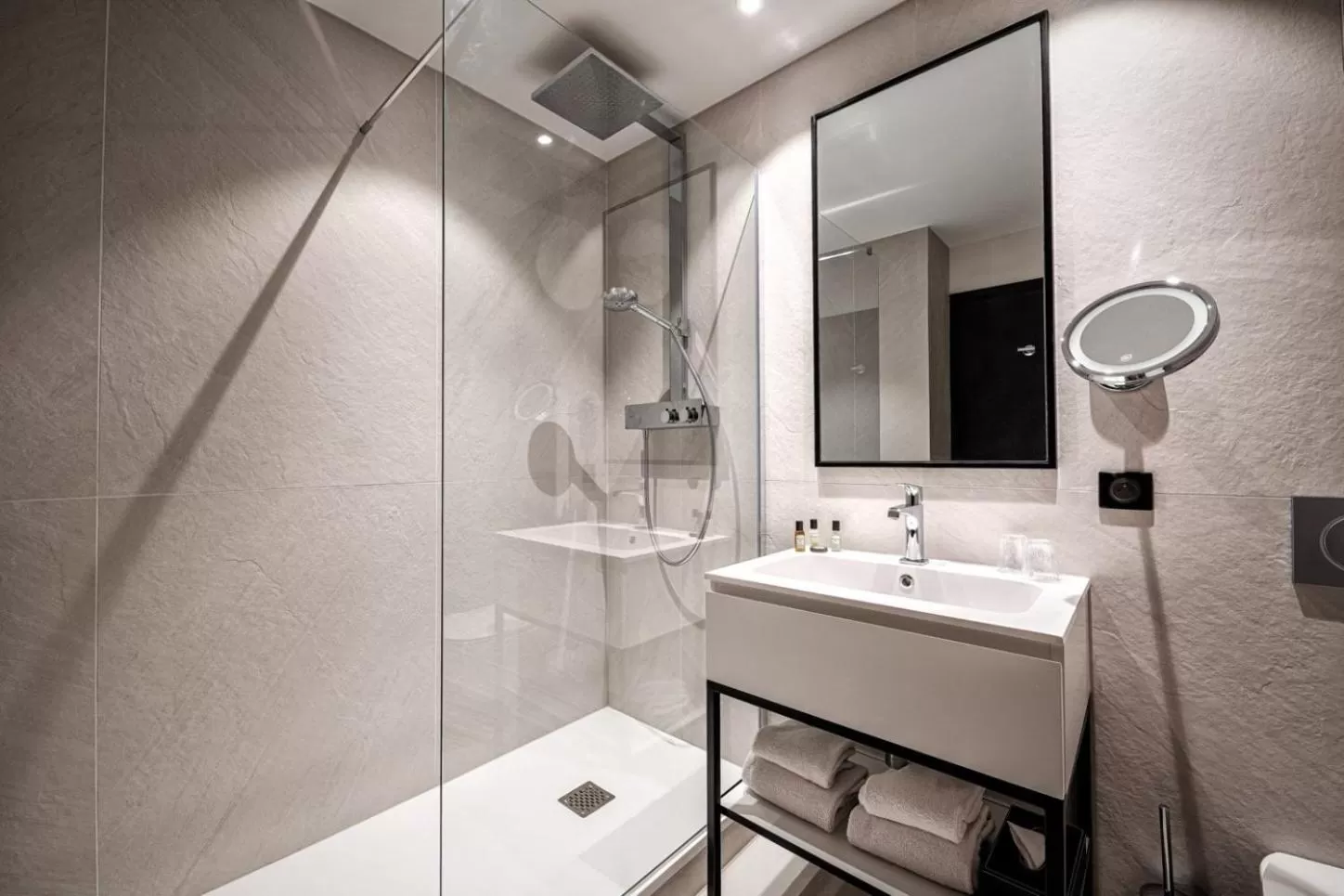 Bathroom in Hôtel Le Roosevelt Lyon