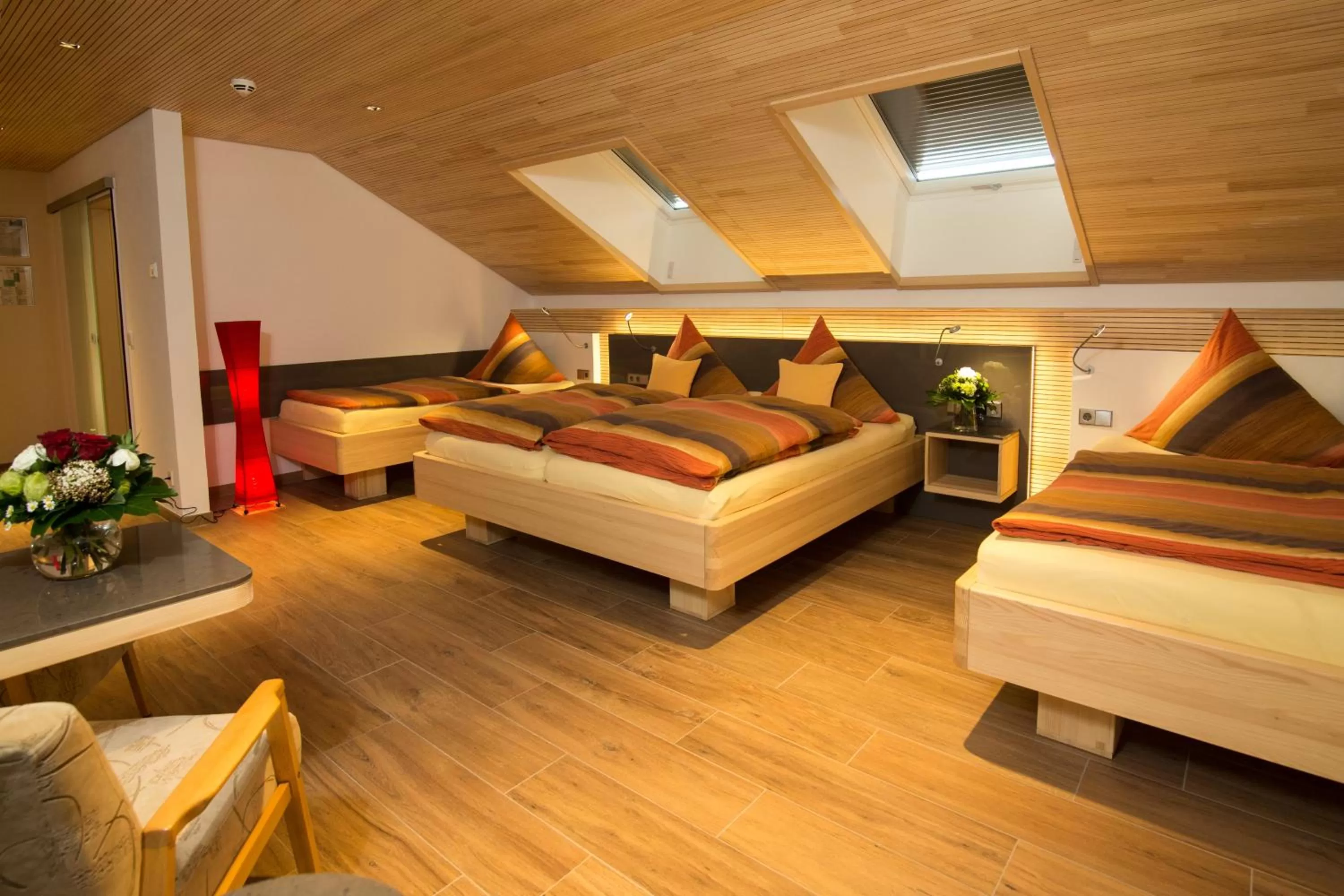 Photo of the whole room, Bed in Hotel Garni Jägerhof