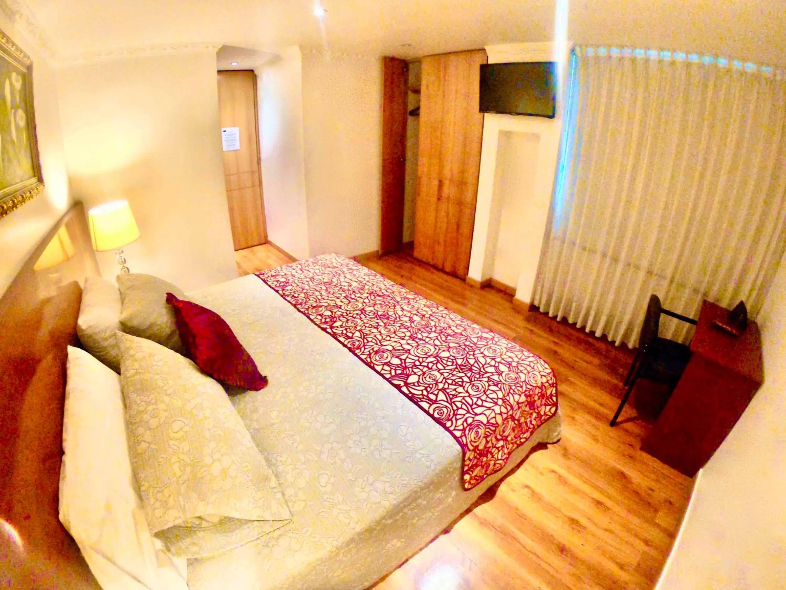 Bed in Hotel Casa Mahanaim Colferias, Bogotá