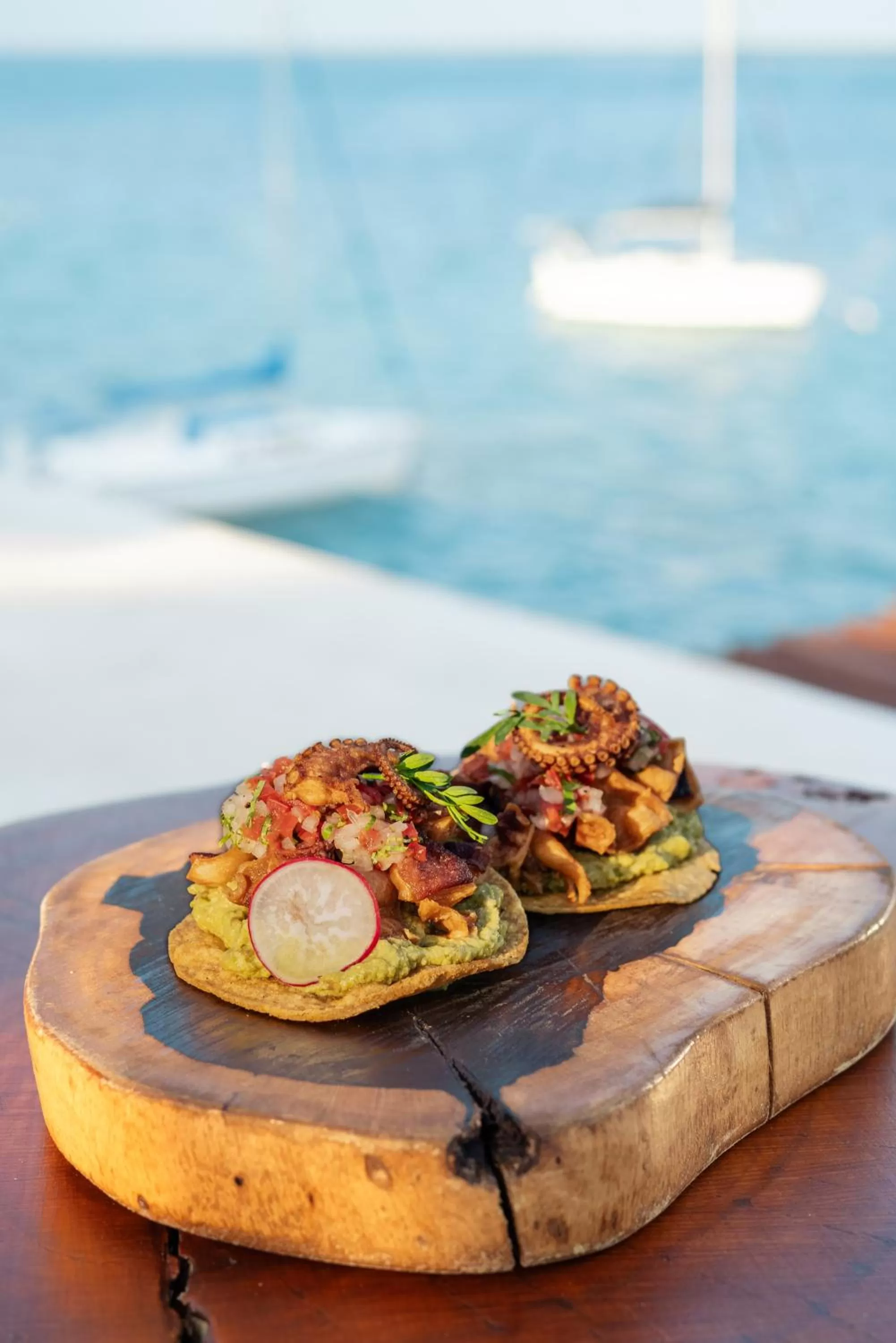 Restaurant/places to eat in Puerta del Cielo Hotel Origen