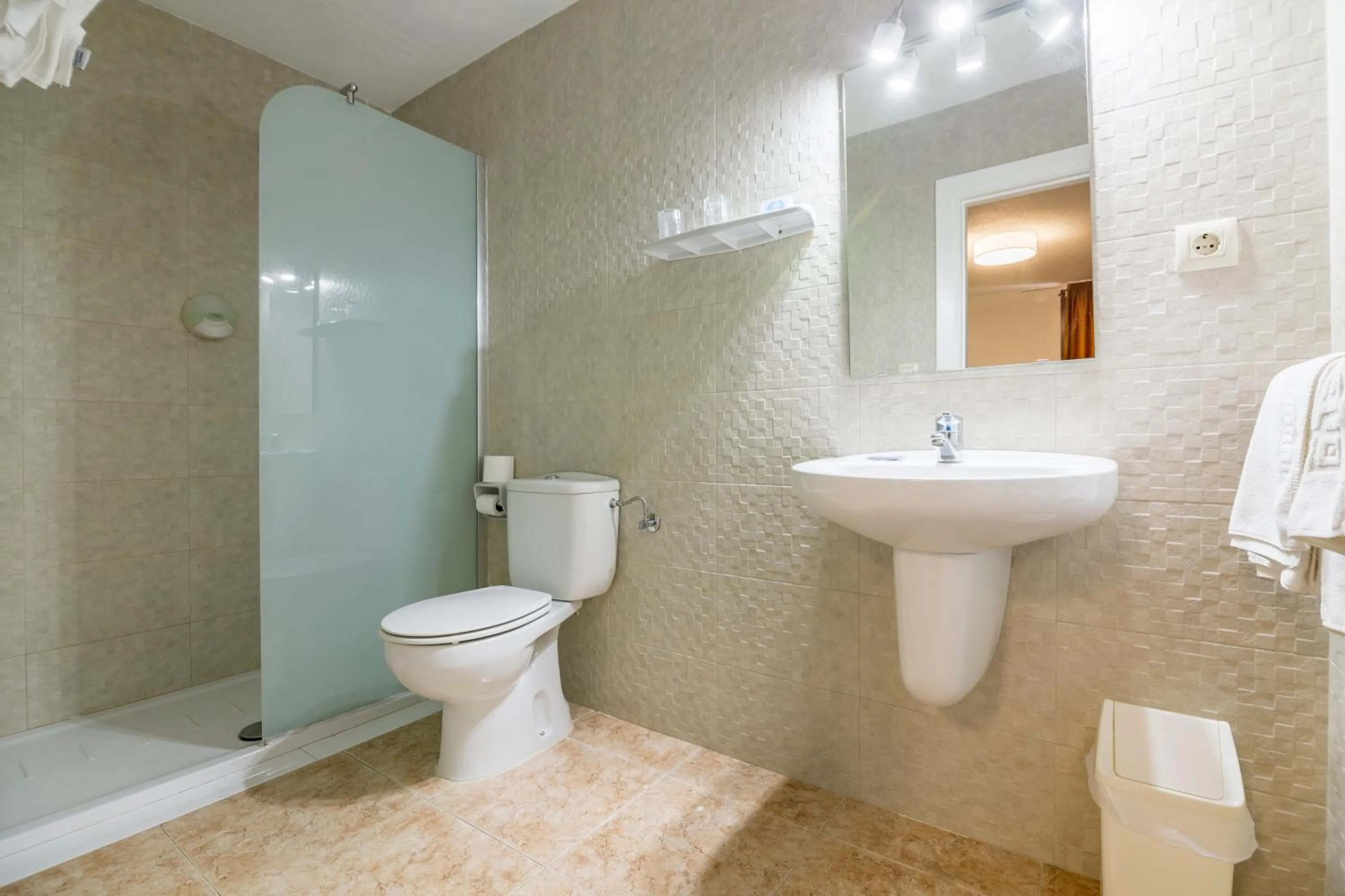 Bathroom in Hotel Blason Junior