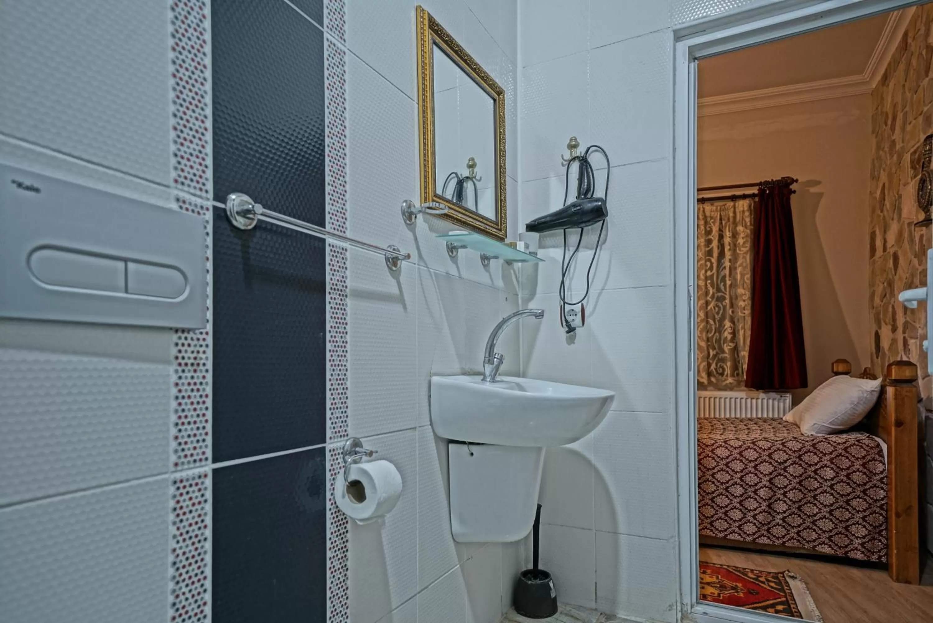 Bathroom in Göreme Art Stone