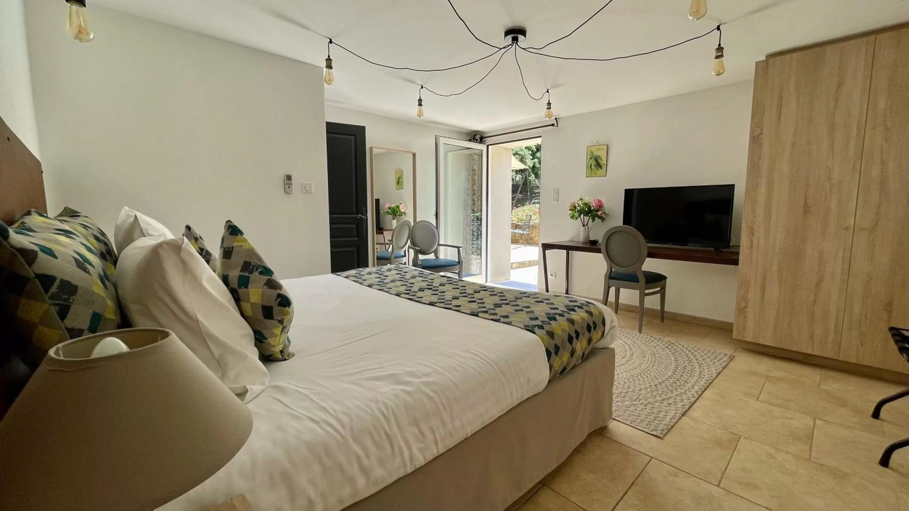 Bedroom, Bed in Clos Saint-Michel Resort & Spa