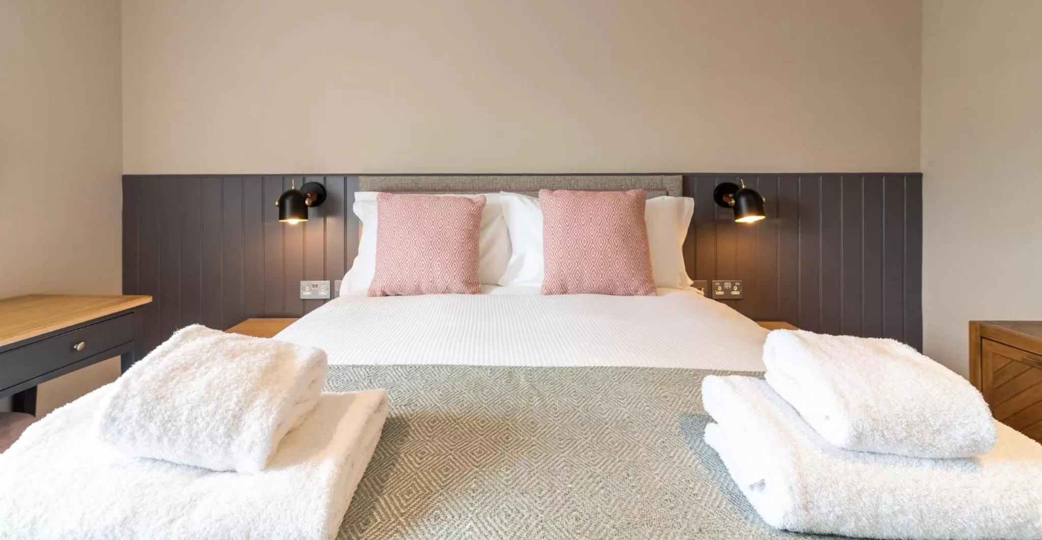 Bedroom, Bed in The Lawrance Luxury Aparthotel - Harrogate