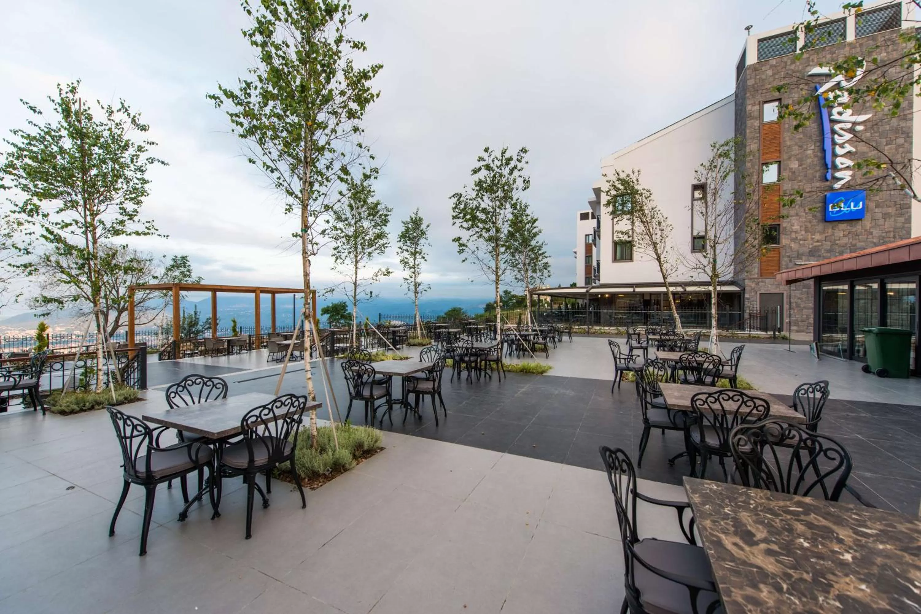 Restaurant/places to eat in Radisson Blu Hotel, Ordu