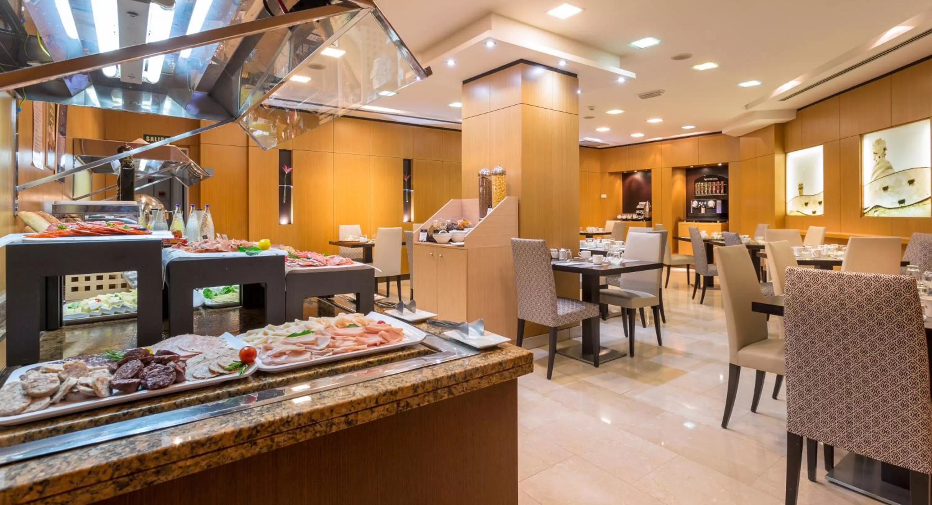 Lounge or bar in Eurostars Monumental