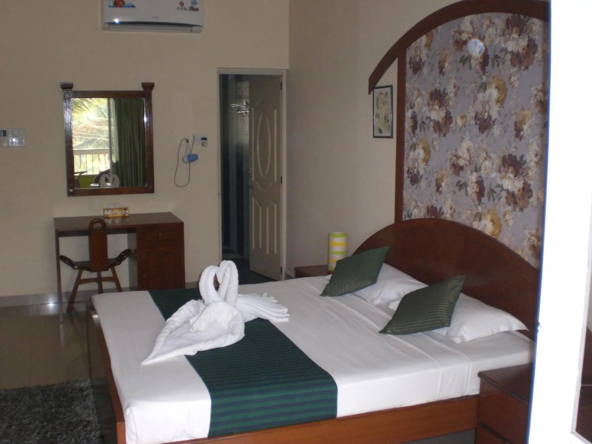 Bathroom, Bed in A's Holiday Beach Resort