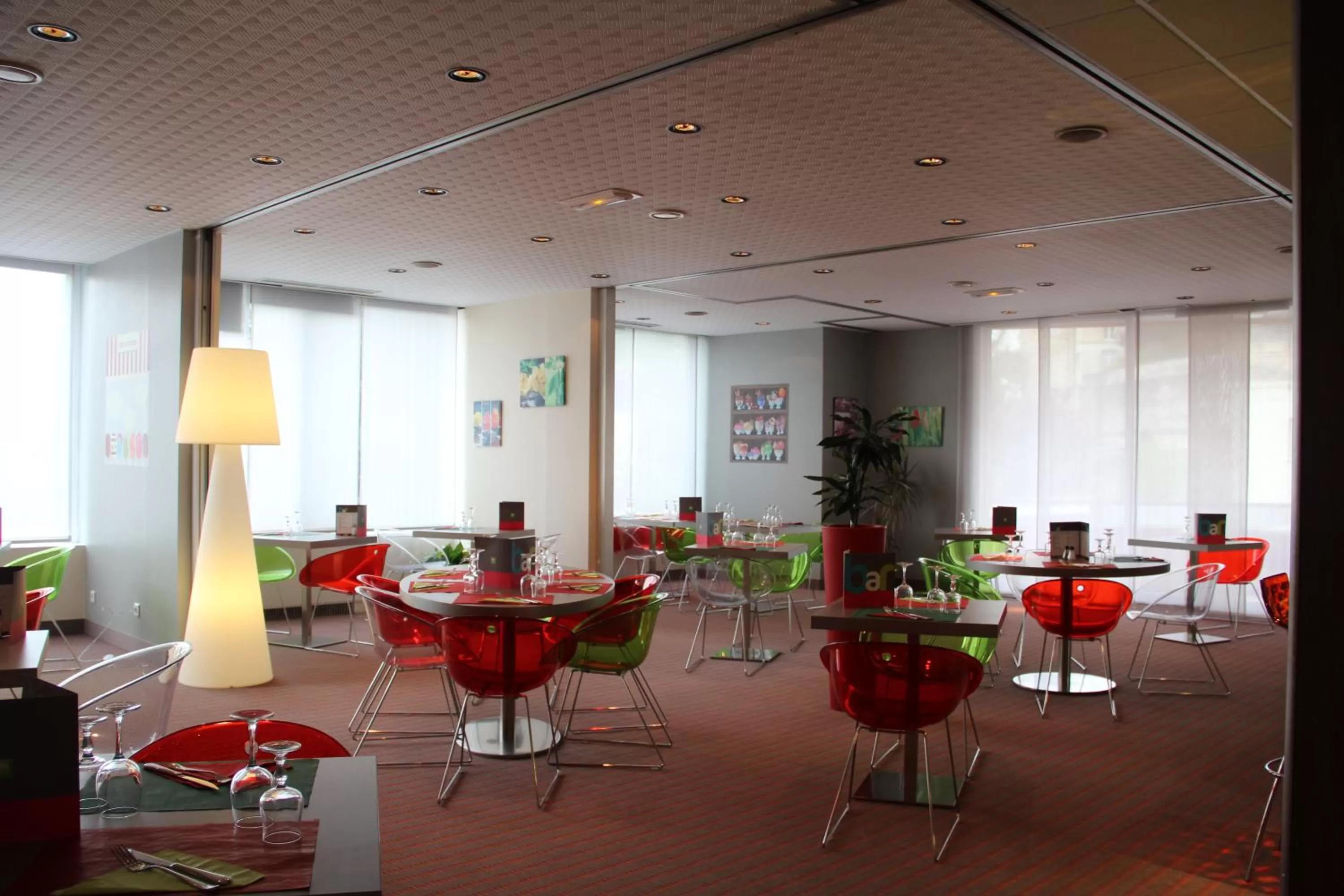 Restaurant/places to eat in ibis Styles Saint Dizier