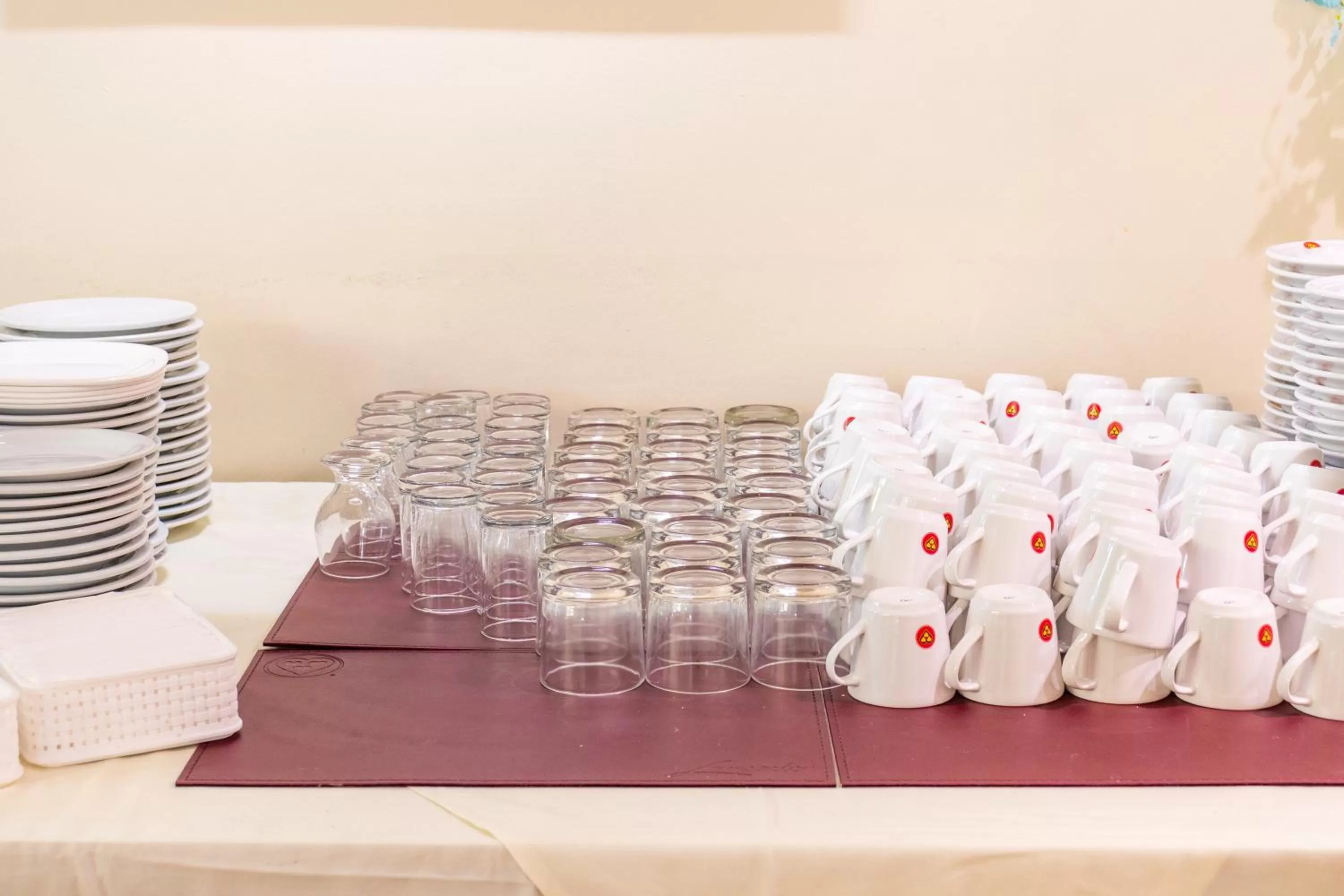 Food and drinks in Lancaster Hotel by Castelo Itaipava