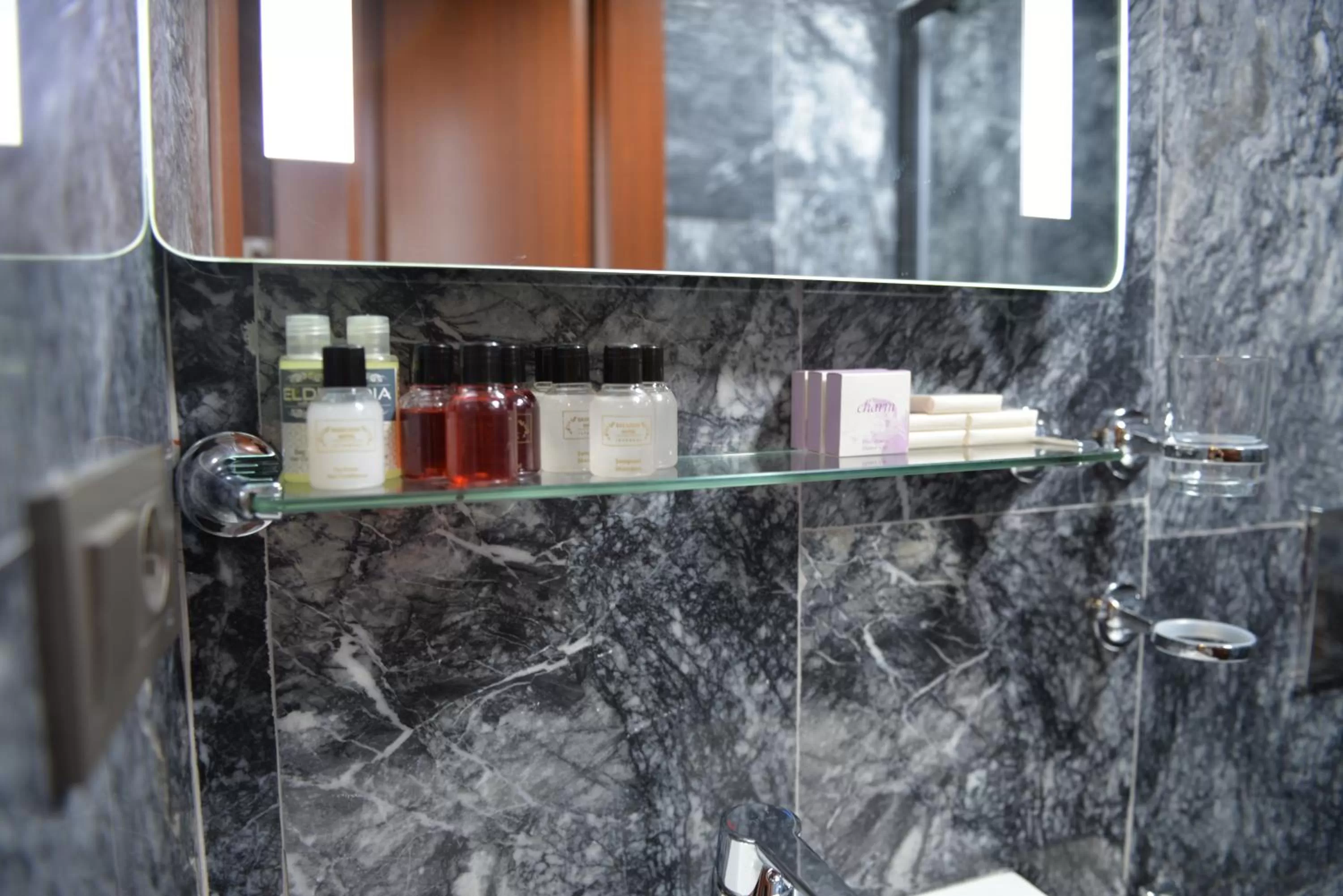 Bathroom in Basilissis Hotel