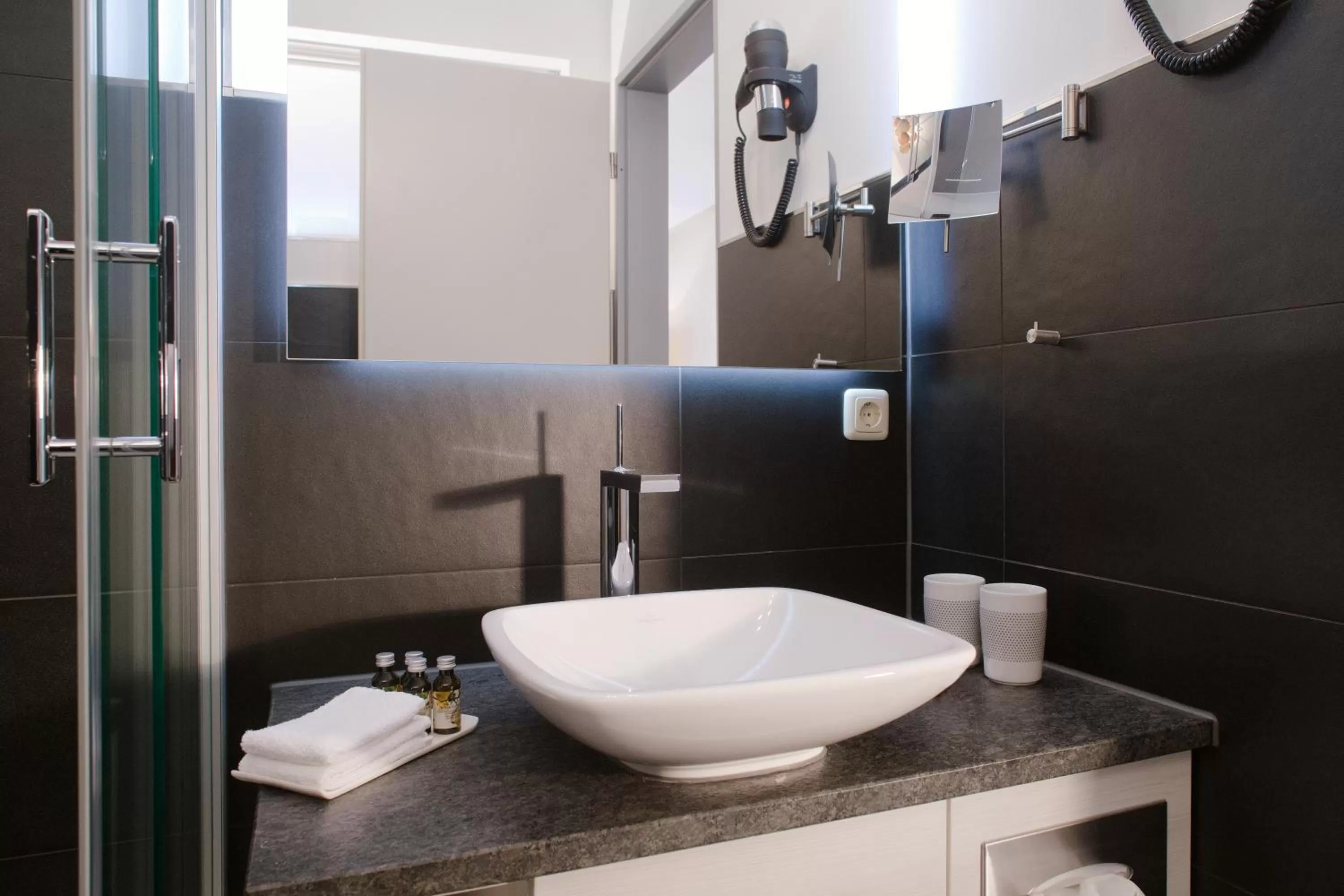 Bathroom in HafenHotel PommernYacht