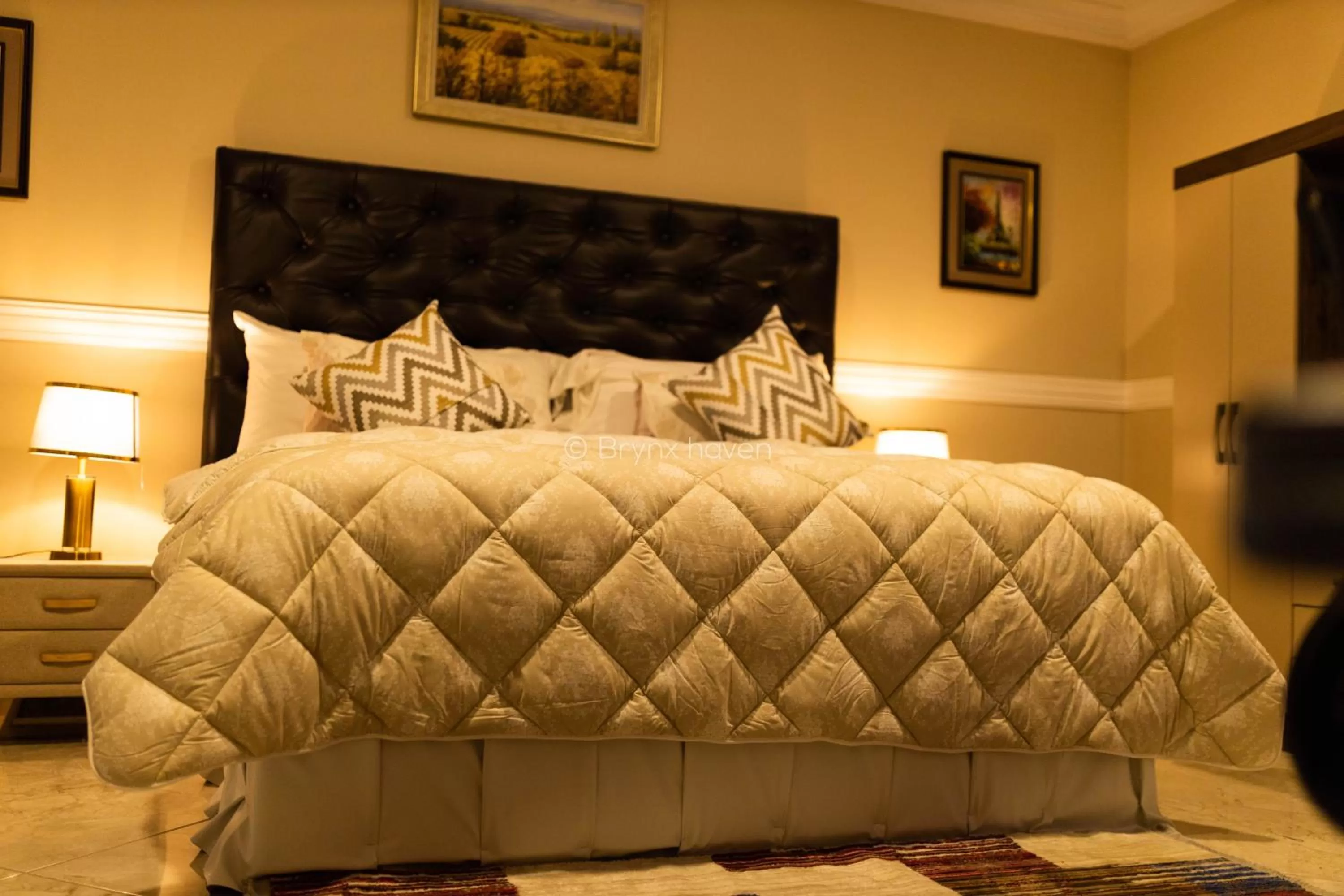 Bed in Brynx Haven - Cape Coast