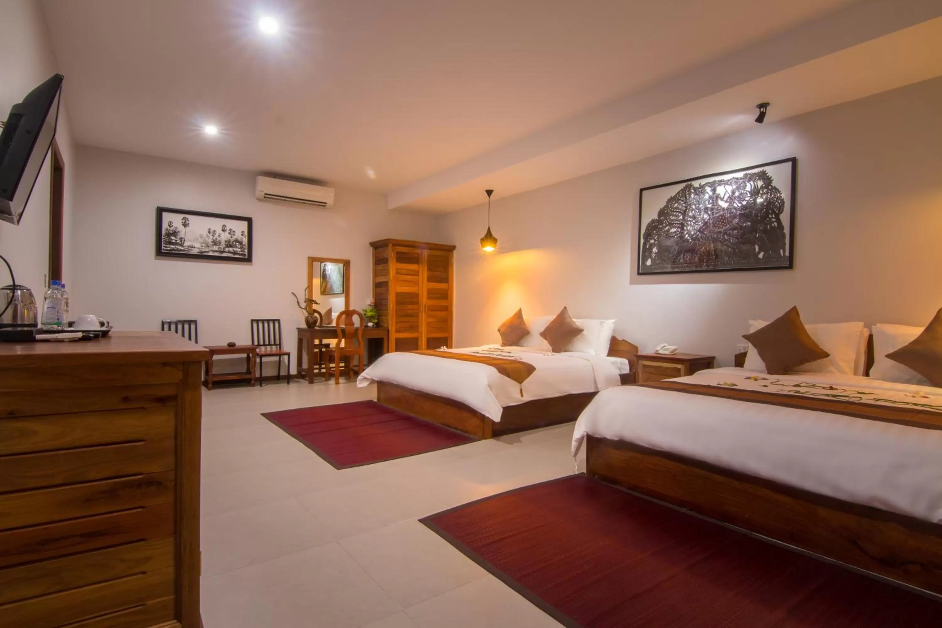 Photo of the whole room, Bed in Indra Porak Residence Hotel