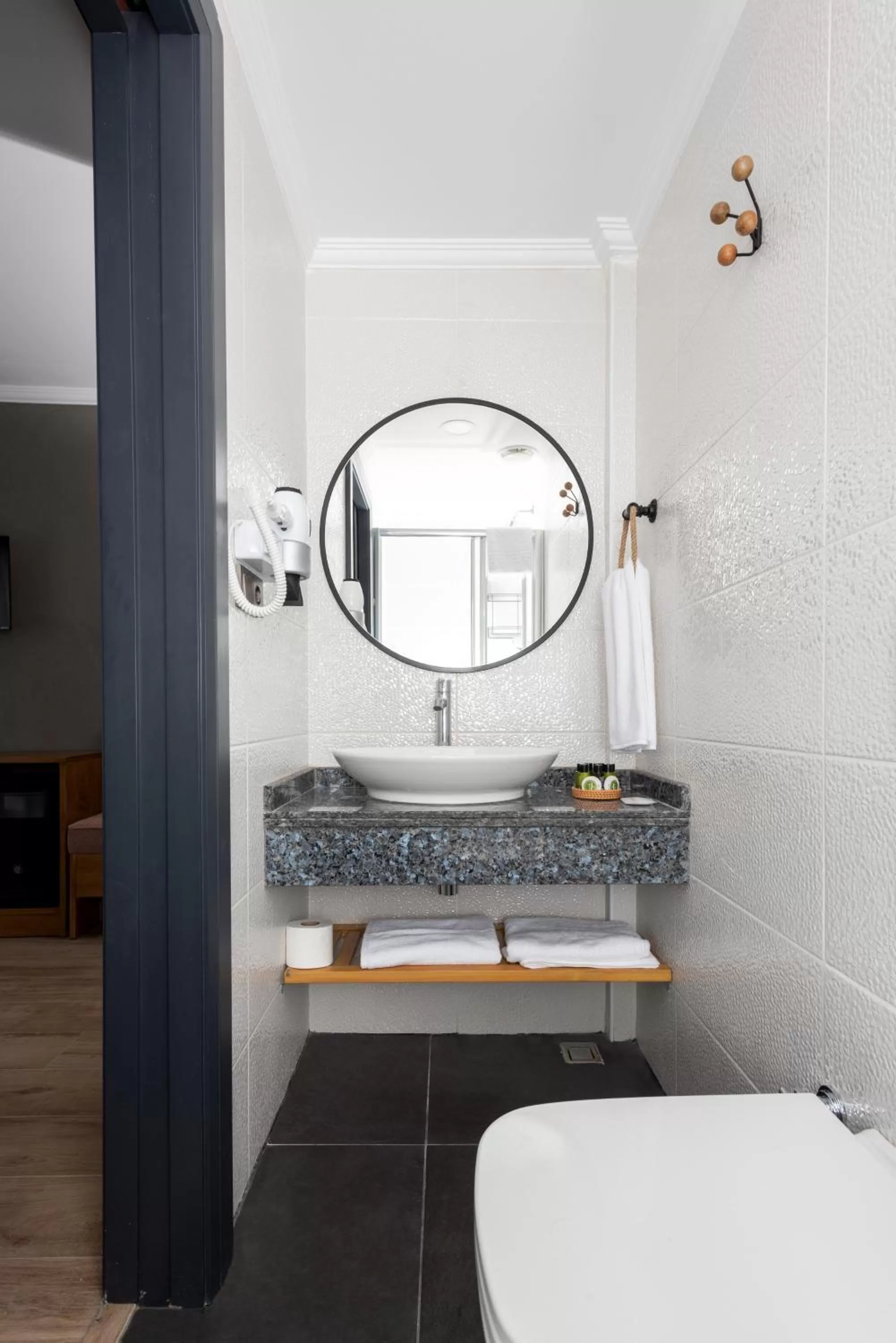 Bathroom in Istanbul Old City Colorful Houses Balat PETRION Hotel