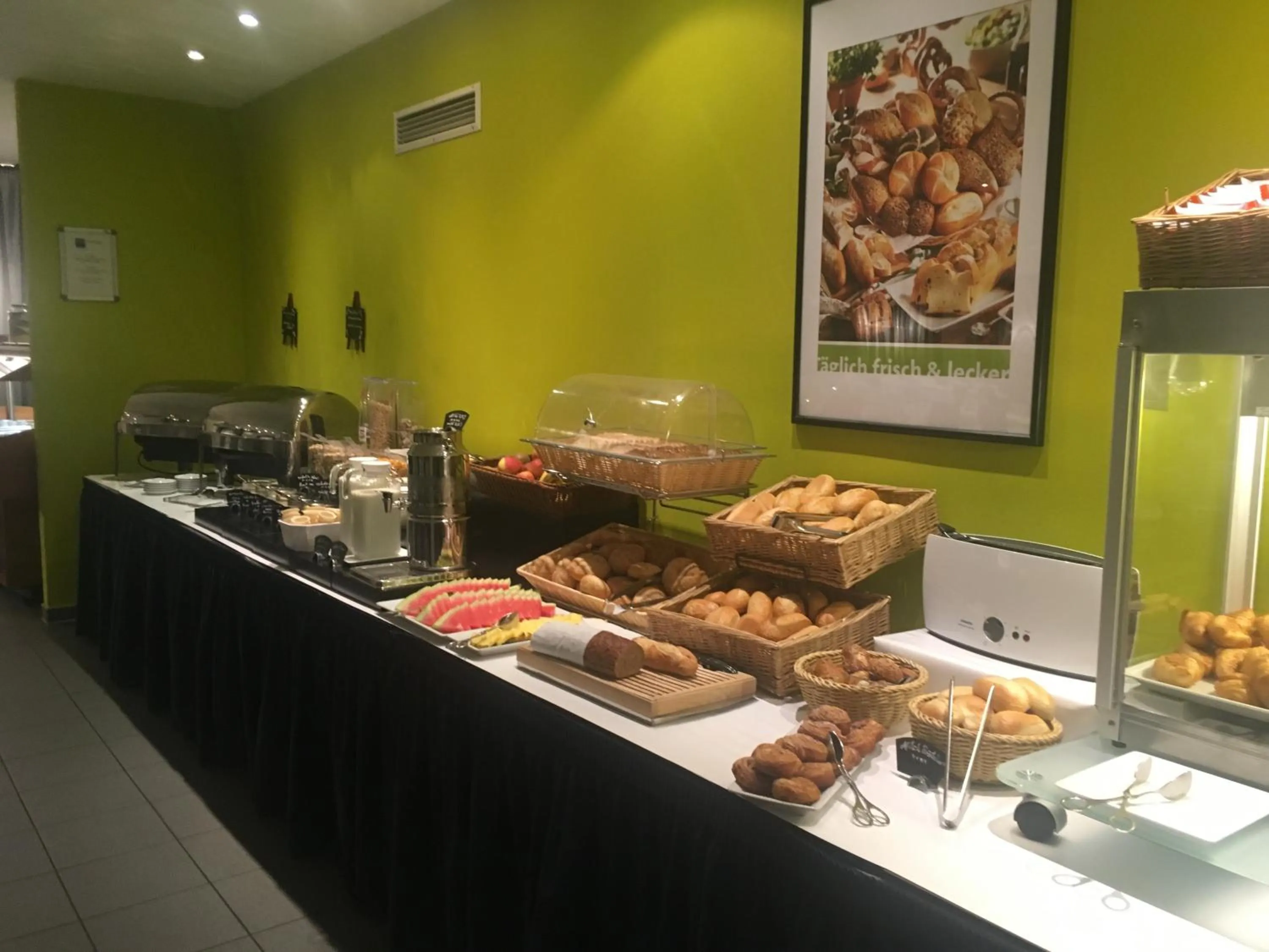 Buffet breakfast in Tryp by Wyndham Frankfurt