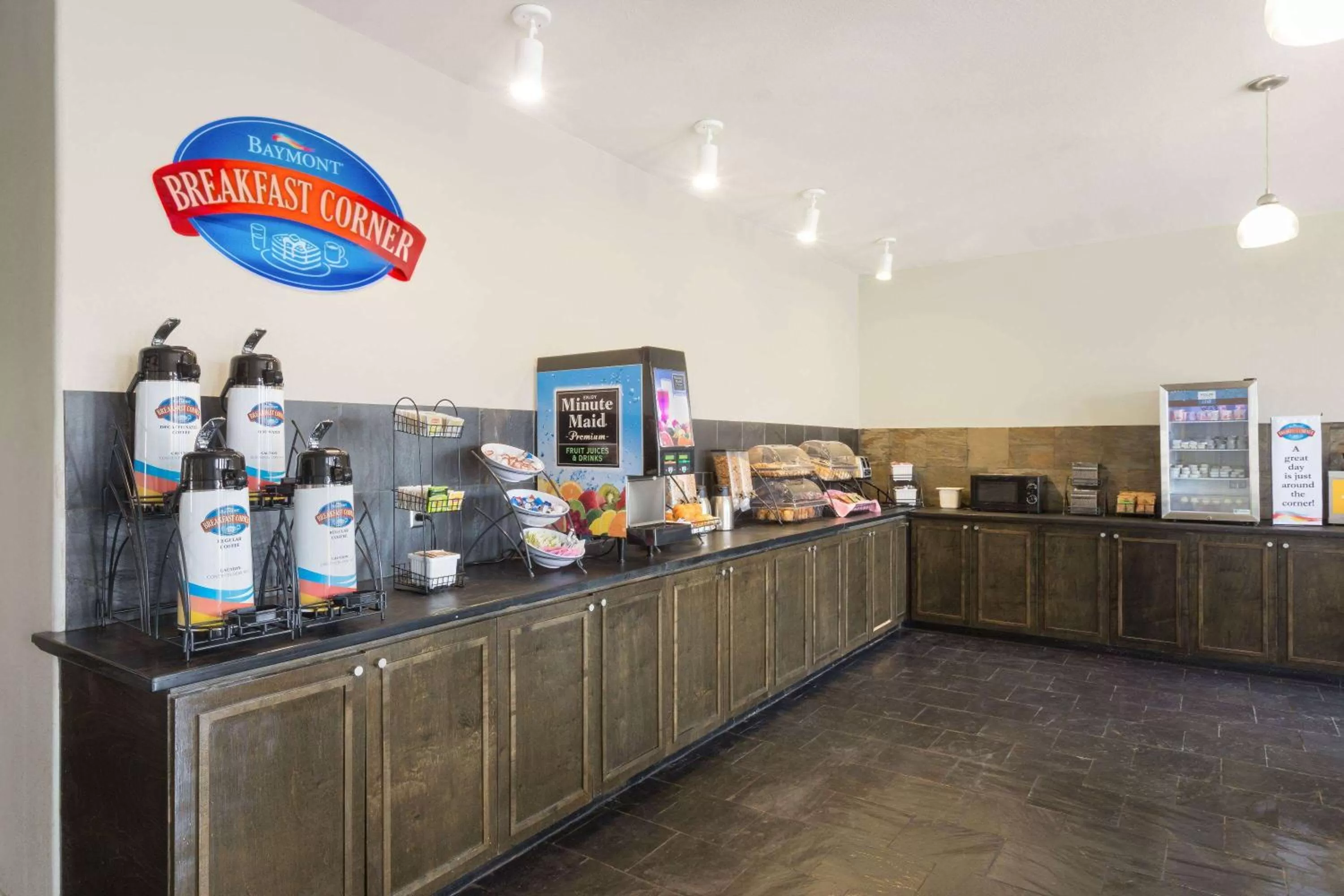 Breakfast in Baymont by Wyndham Columbus