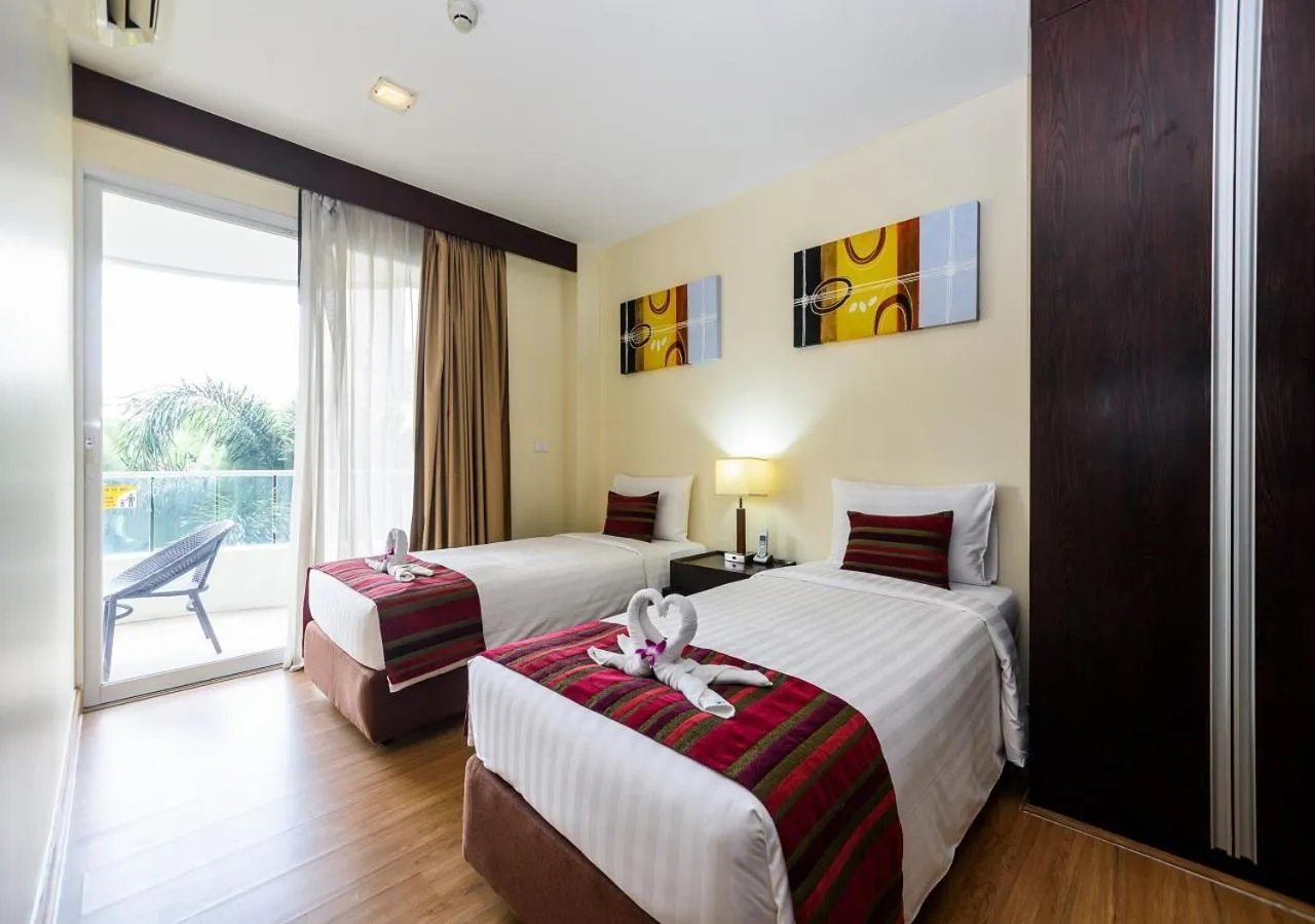 Bedroom, Bed in Lohas Residences Sukhumvit 2