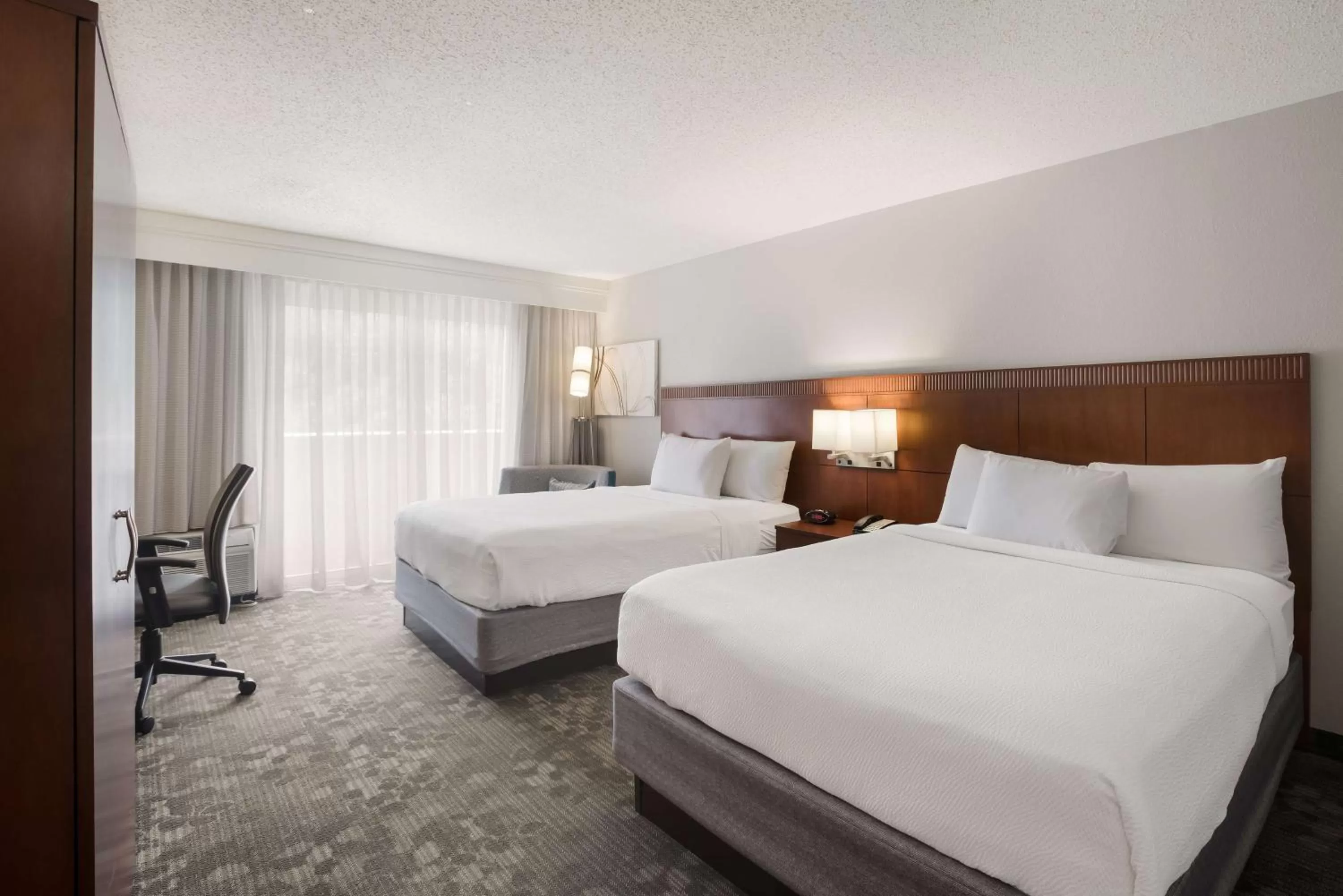 Bedroom, Bed in Sonesta Select Atlanta Midtown Georgia Tech